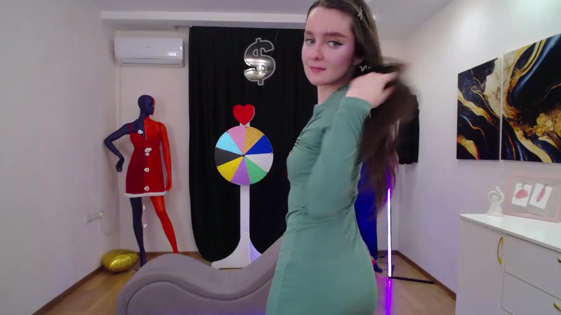 Gallery image thumbnail from Milim_Nava's myfreecams stream on, 03/10/2025, 09:50 image 8 of 20