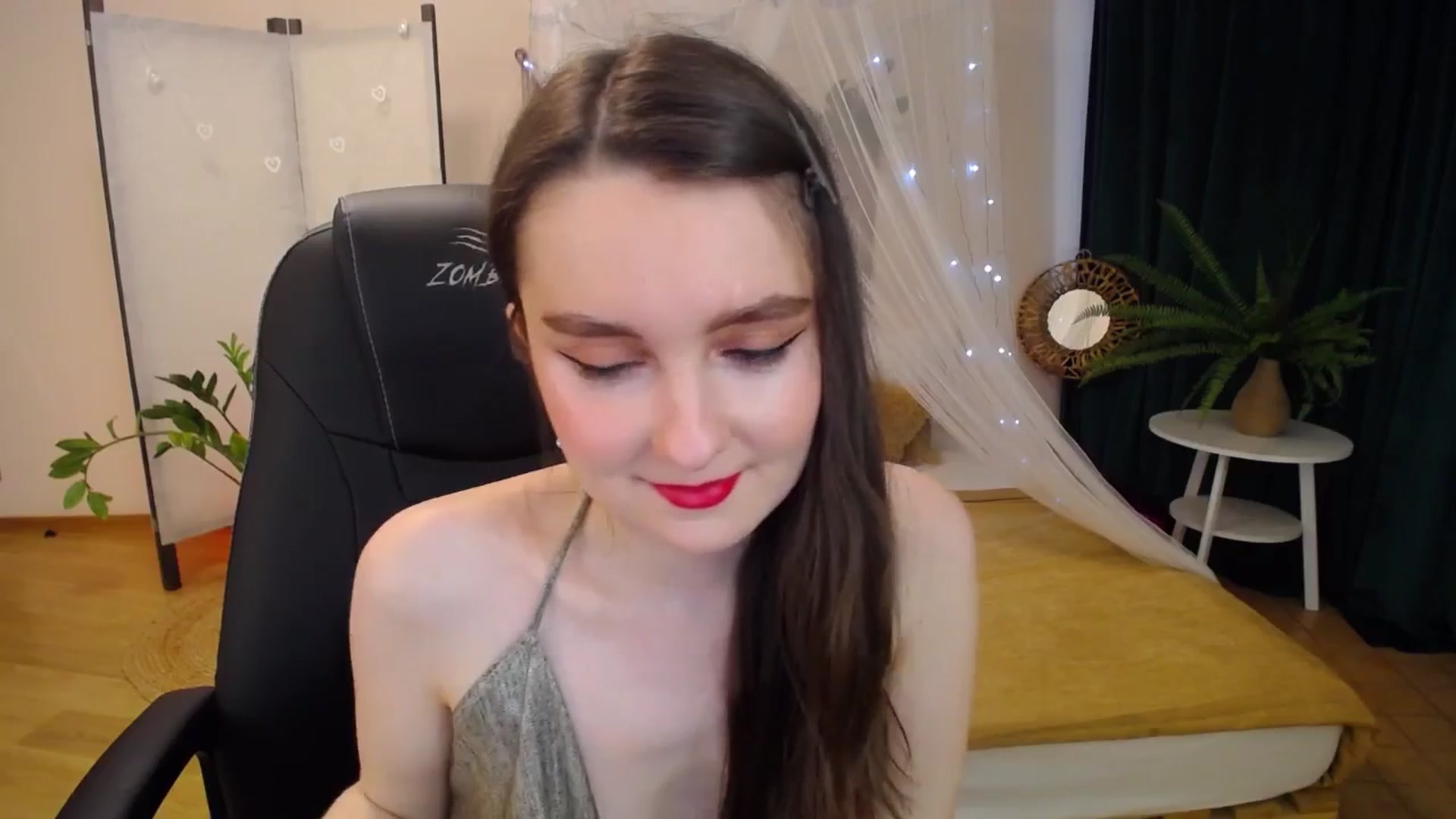 Gallery image thumbnail from Milim_Nava's myfreecams stream on, 03/11/2025, 10:01 image 12 of 20