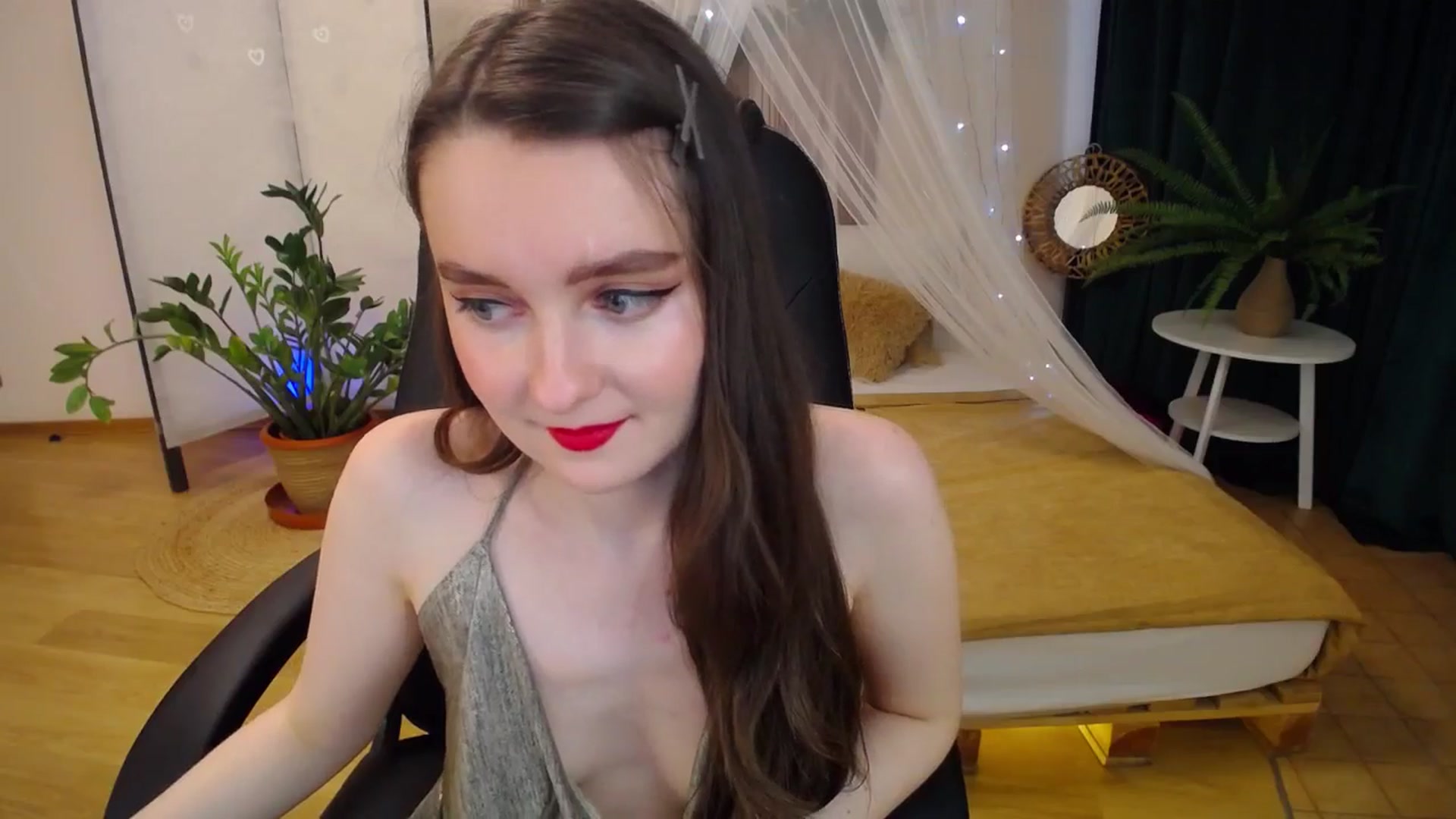 Gallery image thumbnail from Milim_Nava's myfreecams stream on, 03/11/2025, 10:01 image 4 of 20