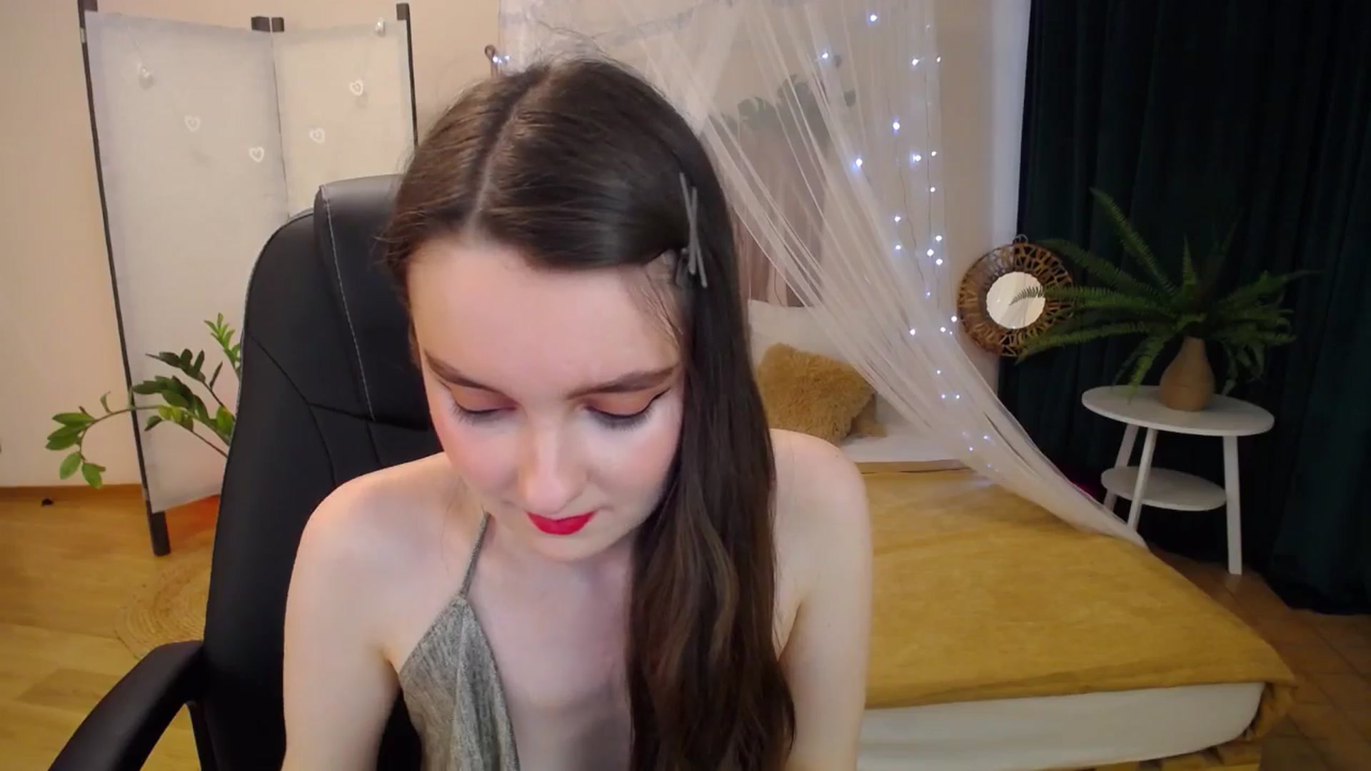 Gallery image thumbnail from Milim_Nava's myfreecams stream on, 03/11/2025, 10:01 image 13 of 20