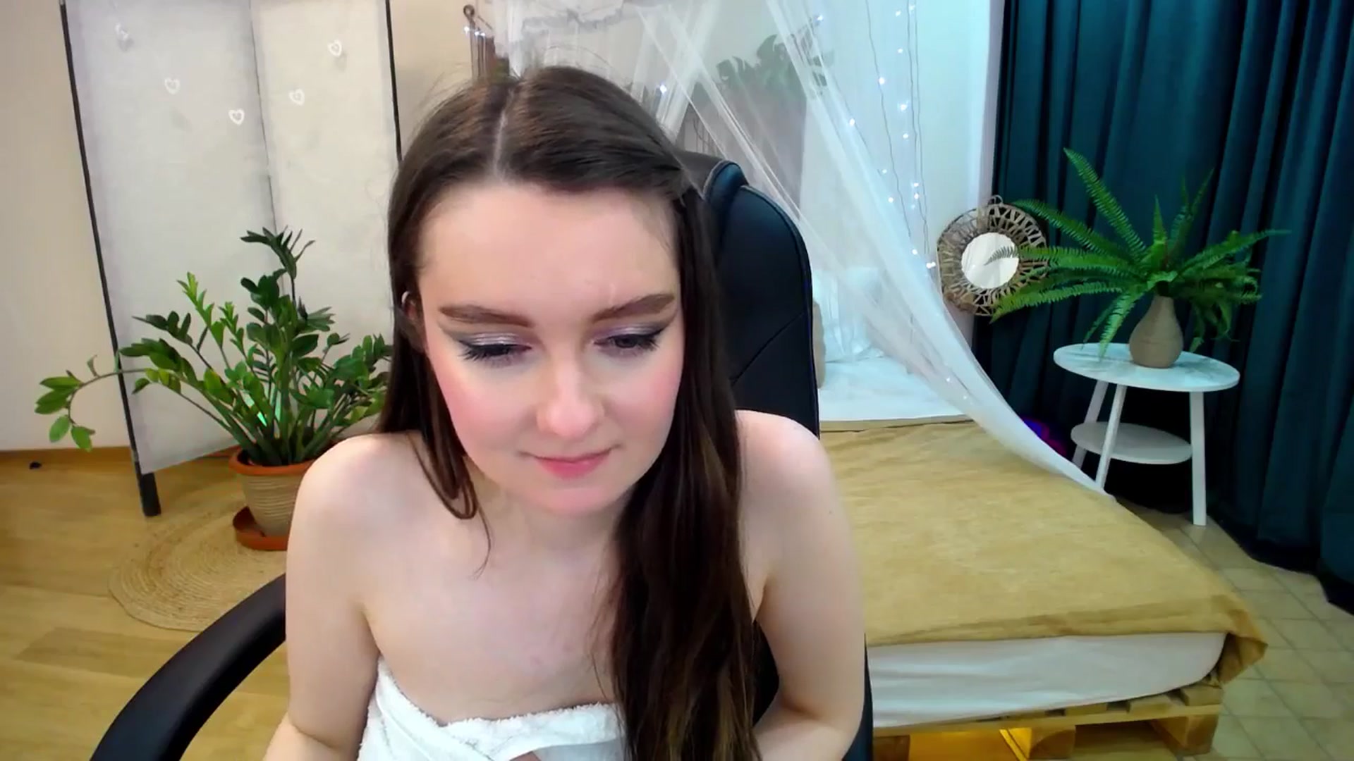 Gallery image thumbnail from Milim_Nava's myfreecams stream on, 03/13/2025, 08:03 image 2 of 20