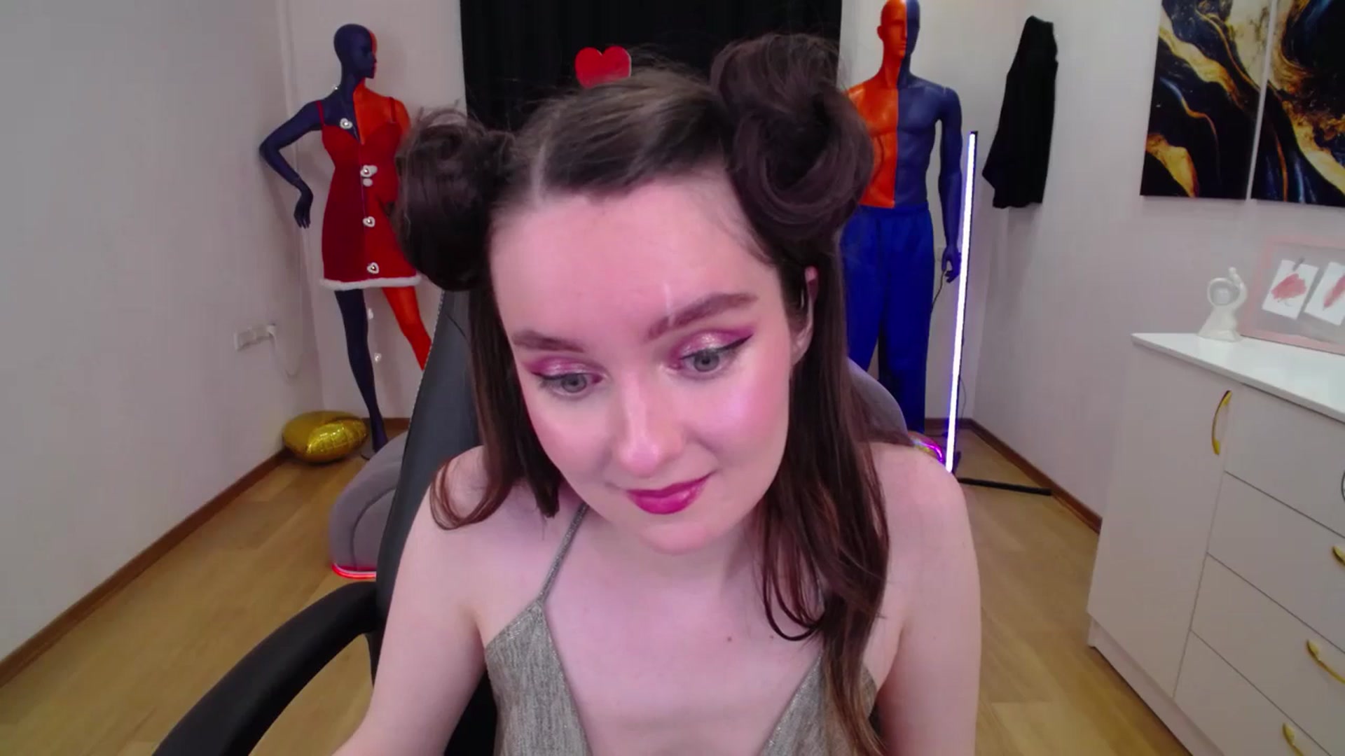 Gallery image thumbnail from Milim_Nava's myfreecams stream on, 03/19/2025, 06:20 image 7 of 20