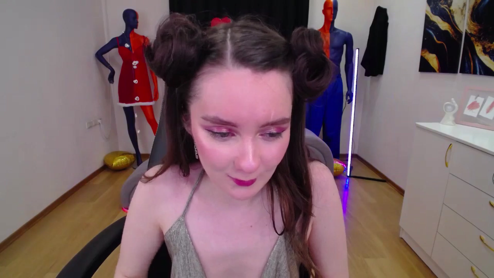 Gallery image thumbnail from Milim_Nava's myfreecams stream on, 03/19/2025, 06:20 image 8 of 20