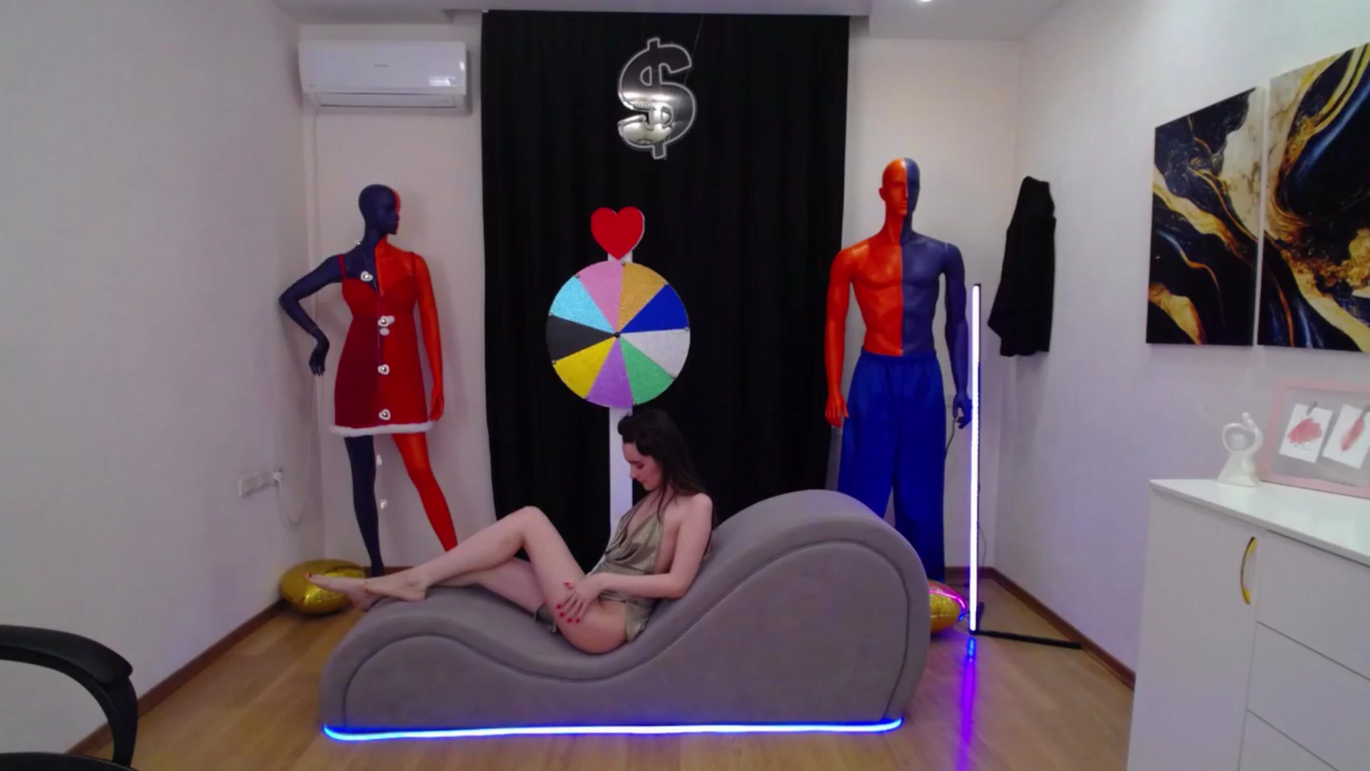 Gallery image thumbnail from Milim_Nava's myfreecams stream on, 03/19/2025, 06:20 image 17 of 20