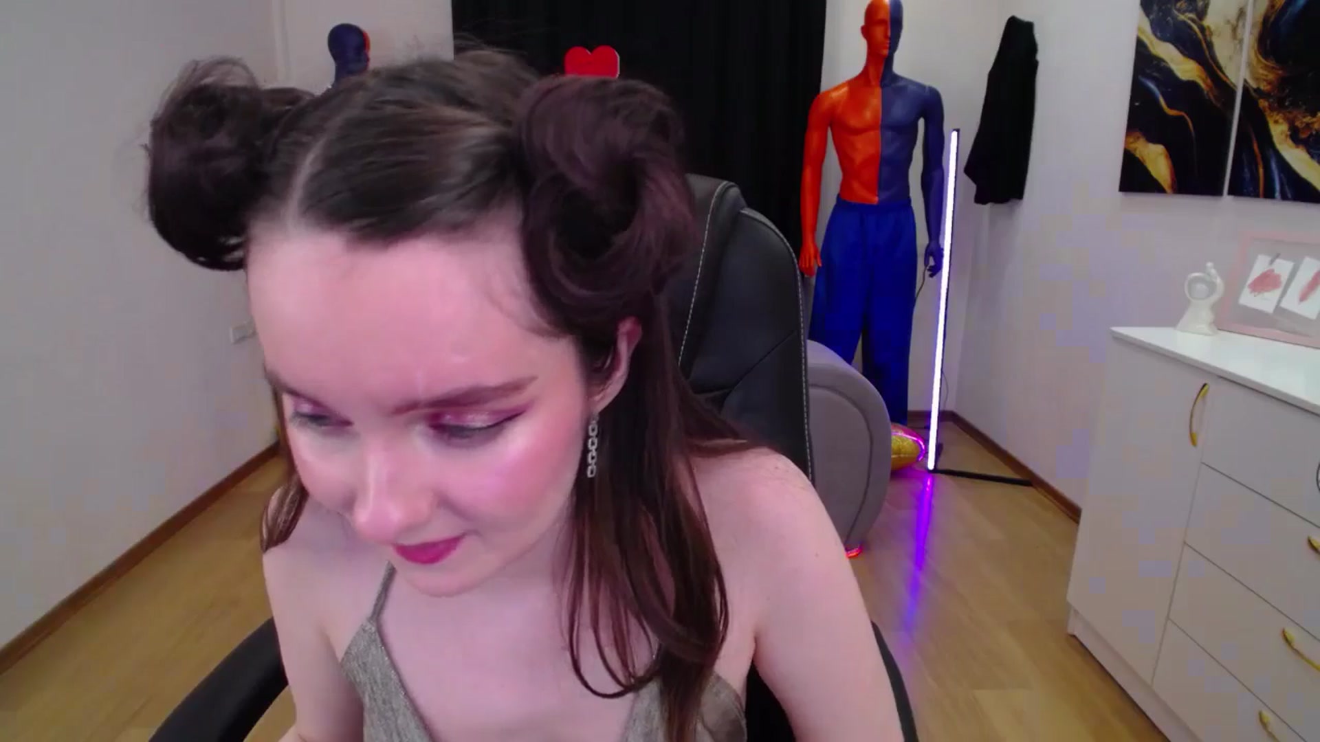 Gallery image thumbnail from Milim_Nava's myfreecams stream on, 03/19/2025, 06:20 image 9 of 20