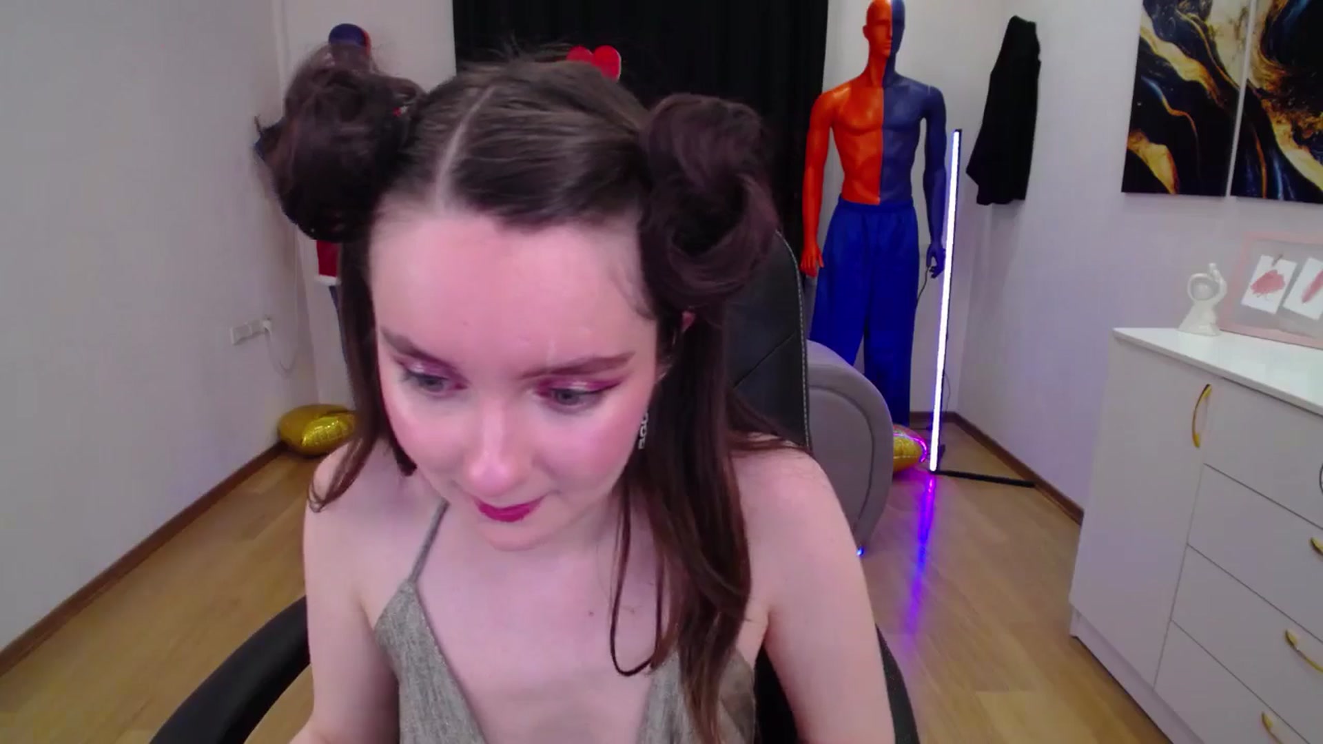 Gallery image thumbnail from Milim_Nava's myfreecams stream on, 03/19/2025, 06:20 image 10 of 20