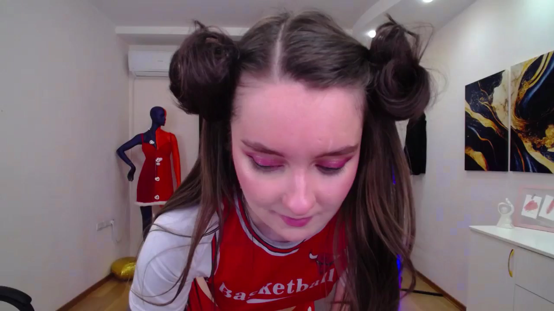 Gallery image thumbnail from Milim_Nava's myfreecams stream on, 03/19/2025, 07:22 image 16 of 20