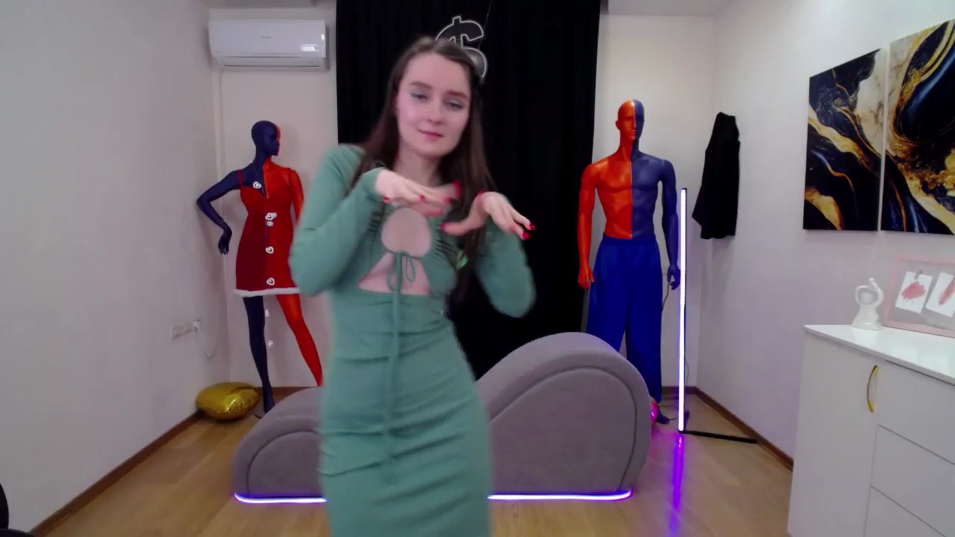 Gallery image thumbnail from Milim_Nava's myfreecams stream on, 03/20/2025, 08:39 image 17 of 20