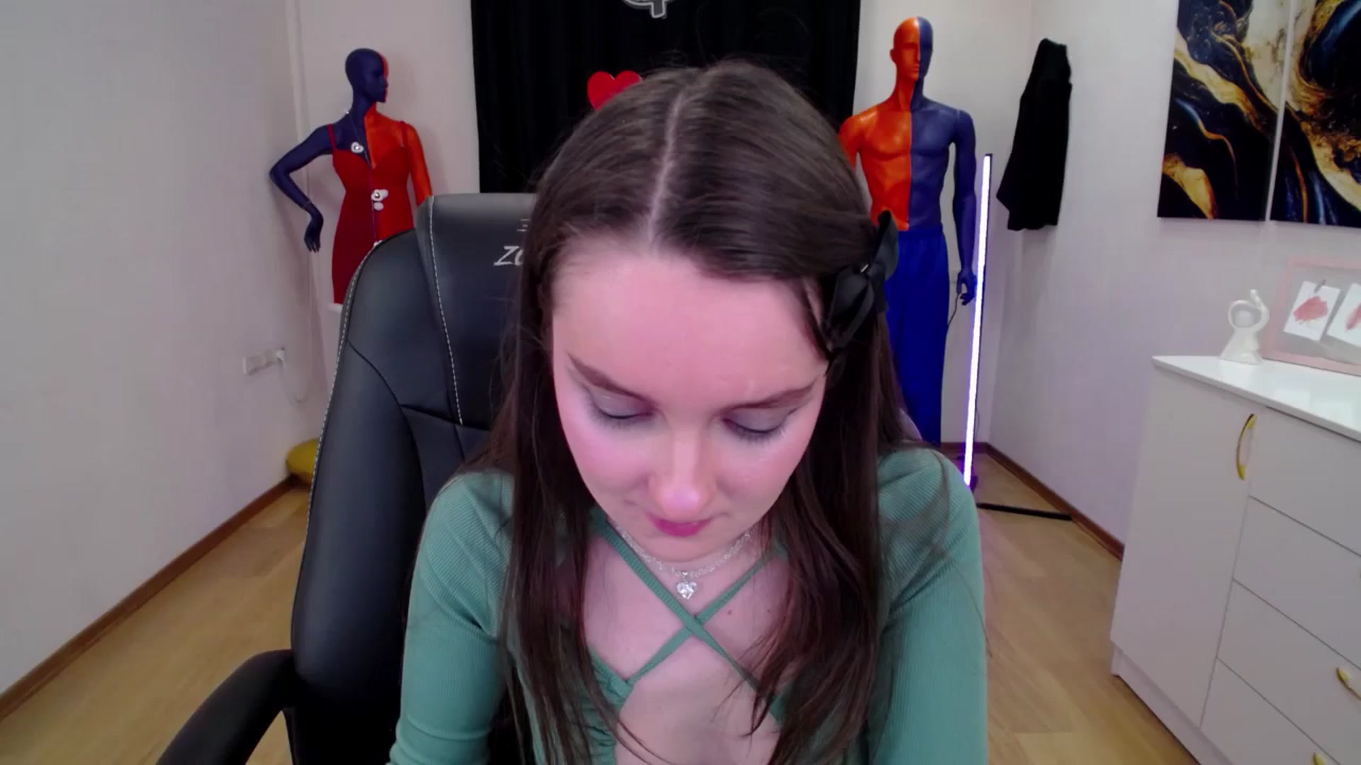 Gallery image thumbnail from Milim_Nava's myfreecams stream on, 03/20/2025, 09:45 image 16 of 20
