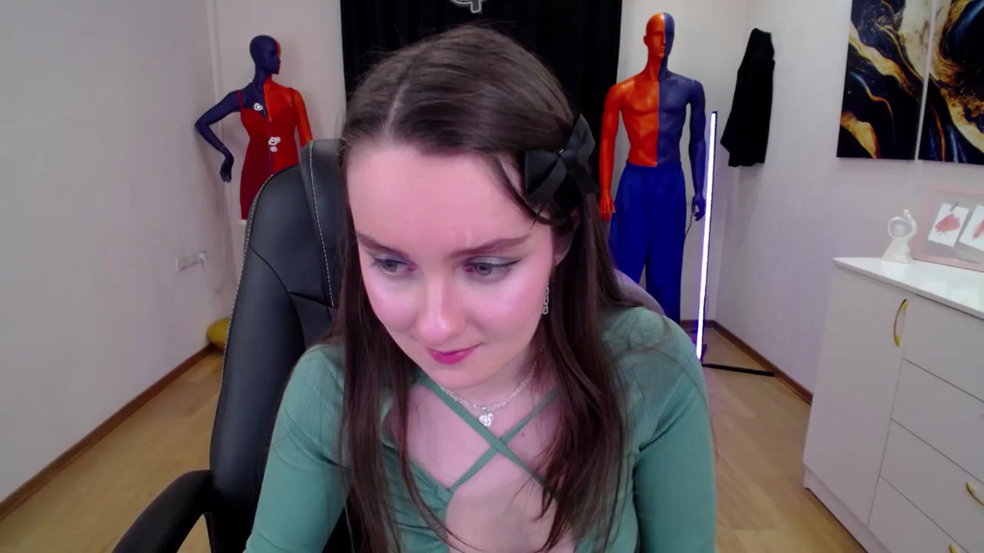 Gallery image thumbnail from Milim_Nava's myfreecams stream on, 03/20/2025, 09:45 image 15 of 20