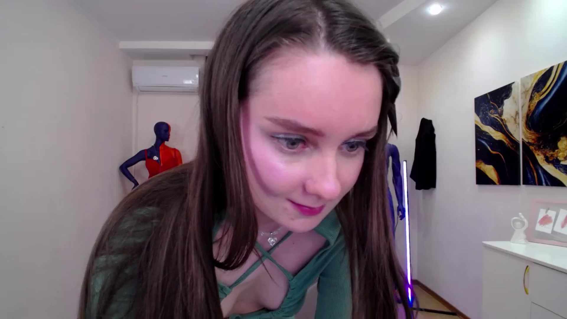 Gallery image thumbnail from Milim_Nava's myfreecams stream on, 03/20/2025, 09:45 image 11 of 20