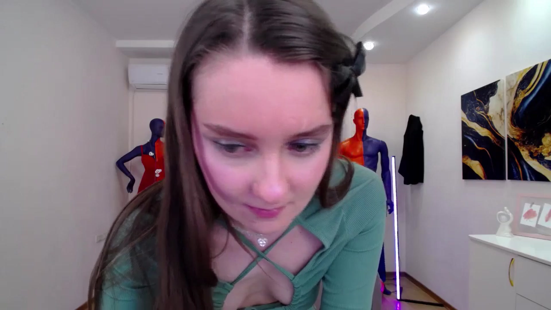 Gallery image thumbnail from Milim_Nava's myfreecams stream on, 03/20/2025, 09:45 image 12 of 20