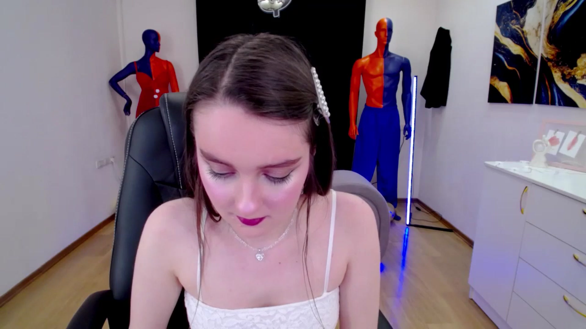 Gallery image thumbnail from Milim_Nava's myfreecams stream on, 03/22/2025, 09:15 image 19 of 20