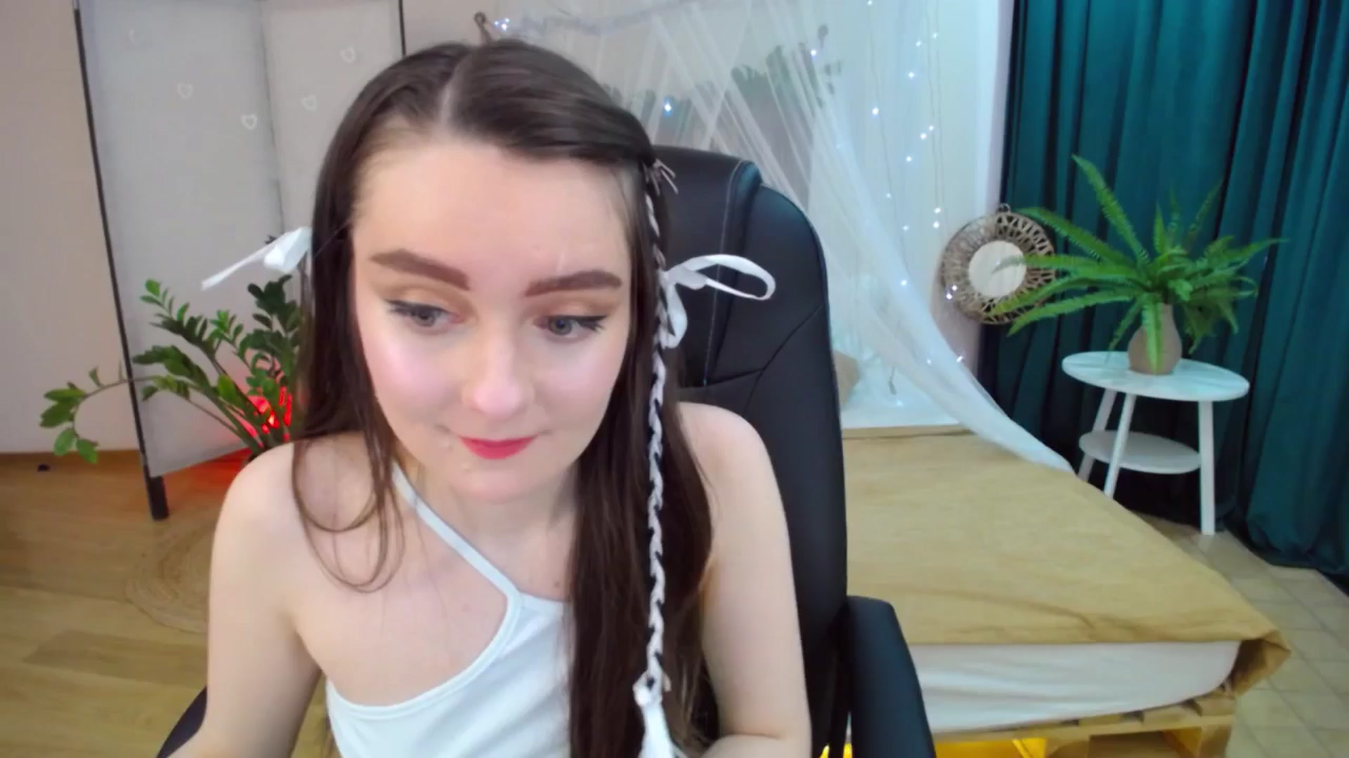 Gallery image thumbnail from Milim_Nava's myfreecams stream on, 03/23/2025, 11:33 image 10 of 20