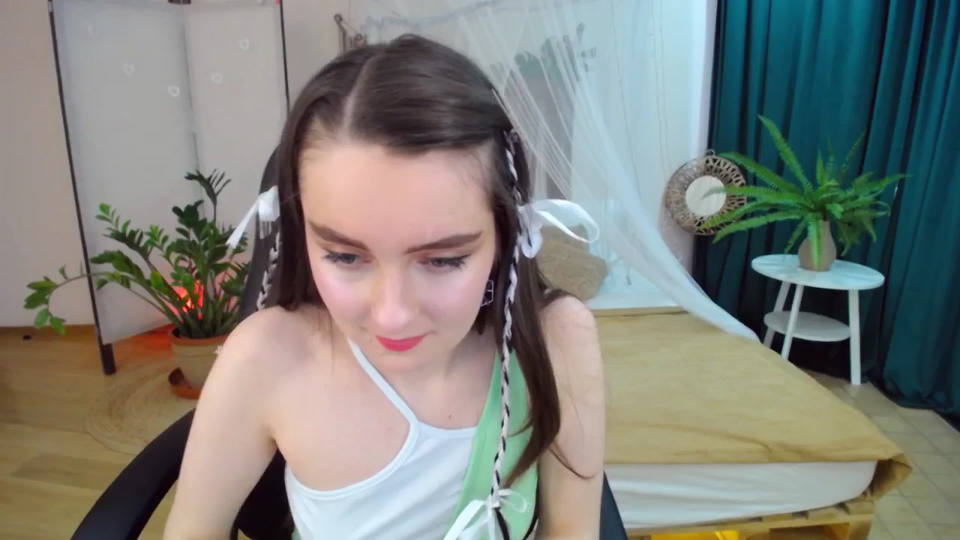 Gallery image thumbnail from Milim_Nava's myfreecams stream on, 03/23/2025, 11:33 image 18 of 20
