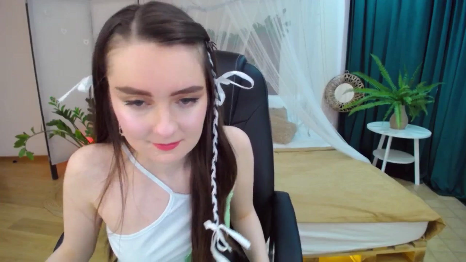 Gallery image thumbnail from Milim_Nava's myfreecams stream on, 03/23/2025, 11:33 image 11 of 20