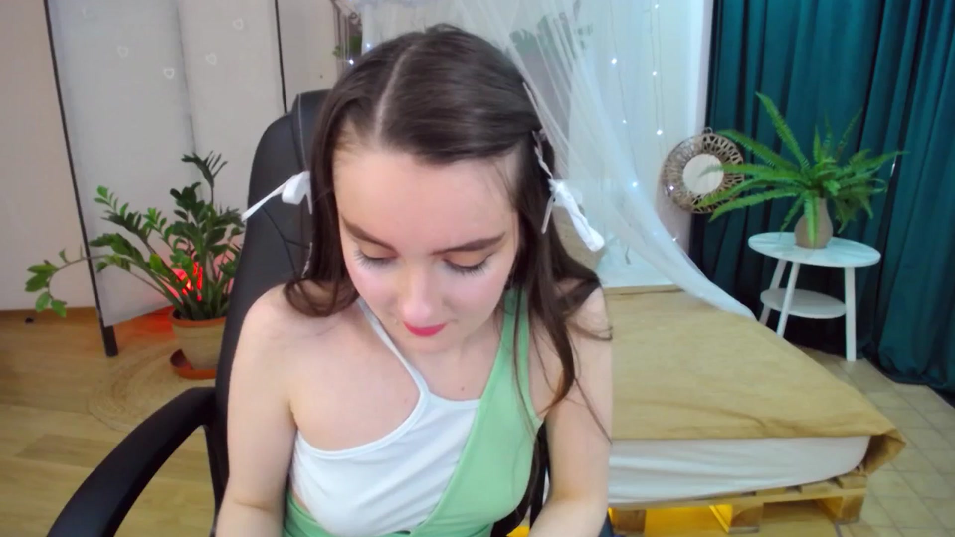 Gallery image thumbnail from Milim_Nava's myfreecams stream on, 03/23/2025, 12:13 image 9 of 20