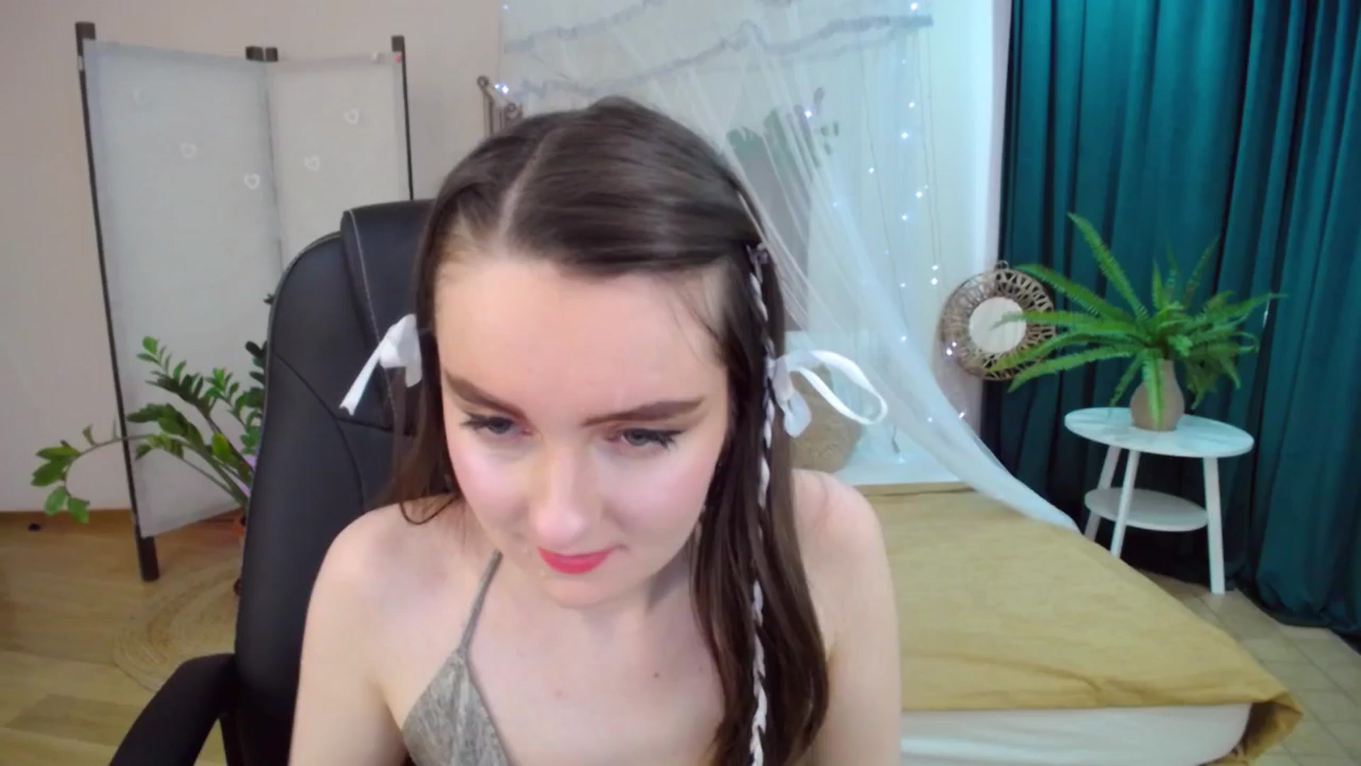 Gallery image thumbnail from Milim_Nava's myfreecams stream on, 03/23/2025, 12:48 image 8 of 20