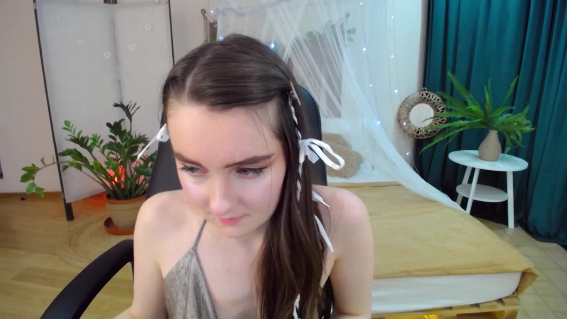 Gallery image thumbnail from Milim_Nava's myfreecams stream on, 03/23/2025, 16:26 image 16 of 20