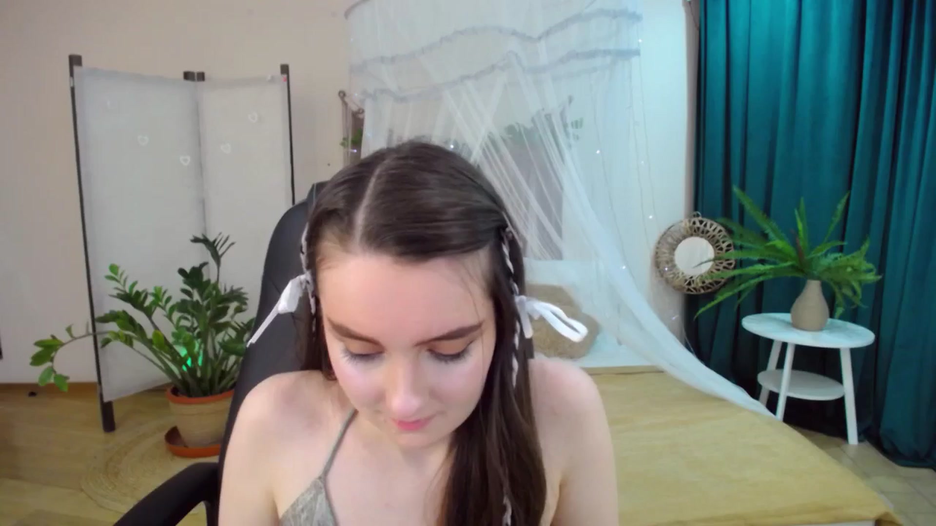 Gallery image thumbnail from Milim_Nava's myfreecams stream on, 03/23/2025, 16:51 image 11 of 20