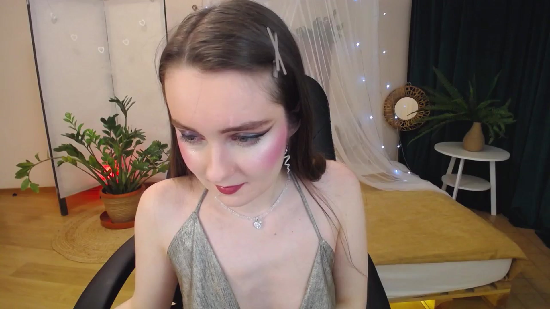 Gallery image thumbnail from Milim_Nava's myfreecams stream on, 03/25/2025, 20:10 image 17 of 20