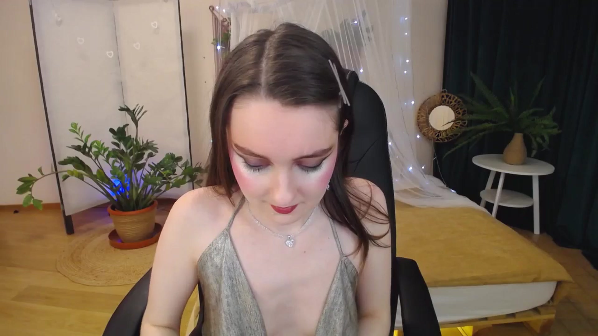 Gallery image thumbnail from Milim_Nava's myfreecams stream on, 03/25/2025, 20:10 image 18 of 20
