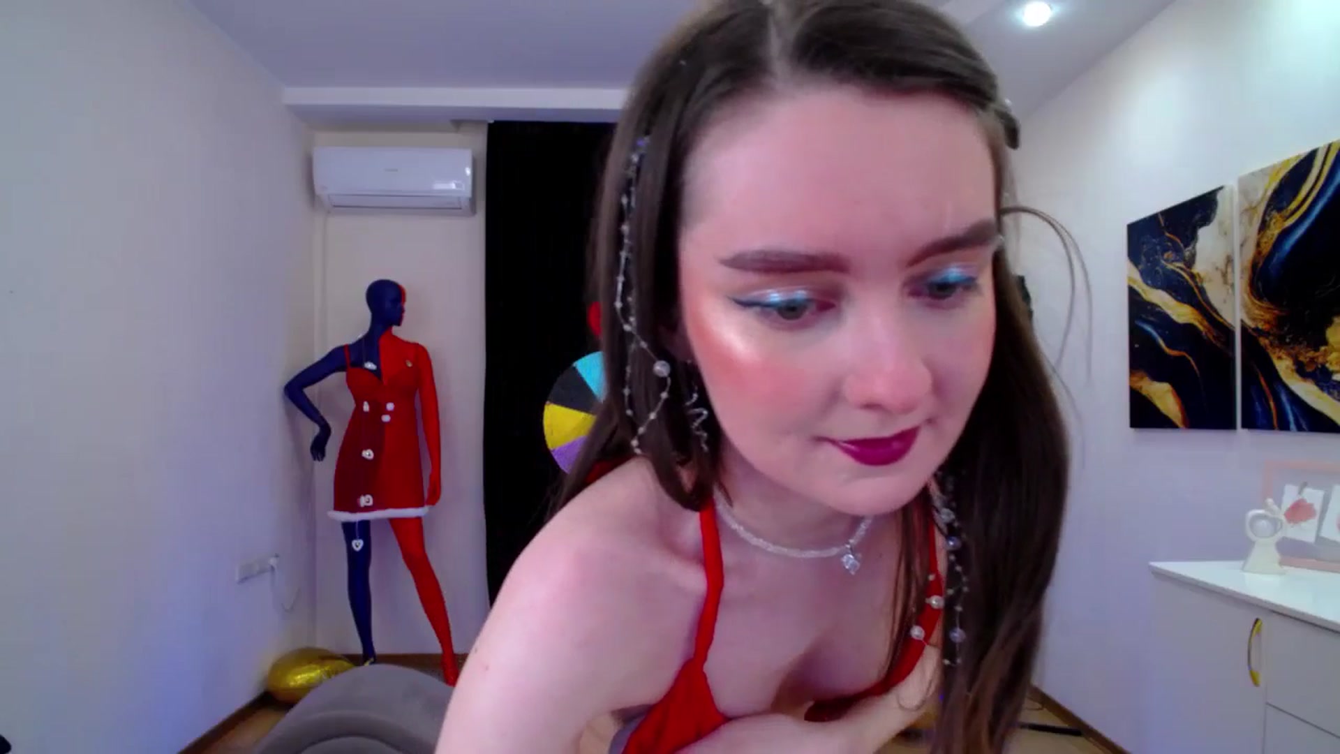 Gallery image thumbnail from Milim_Nava's myfreecams stream on, 03/26/2025, 20:30 image 18 of 20