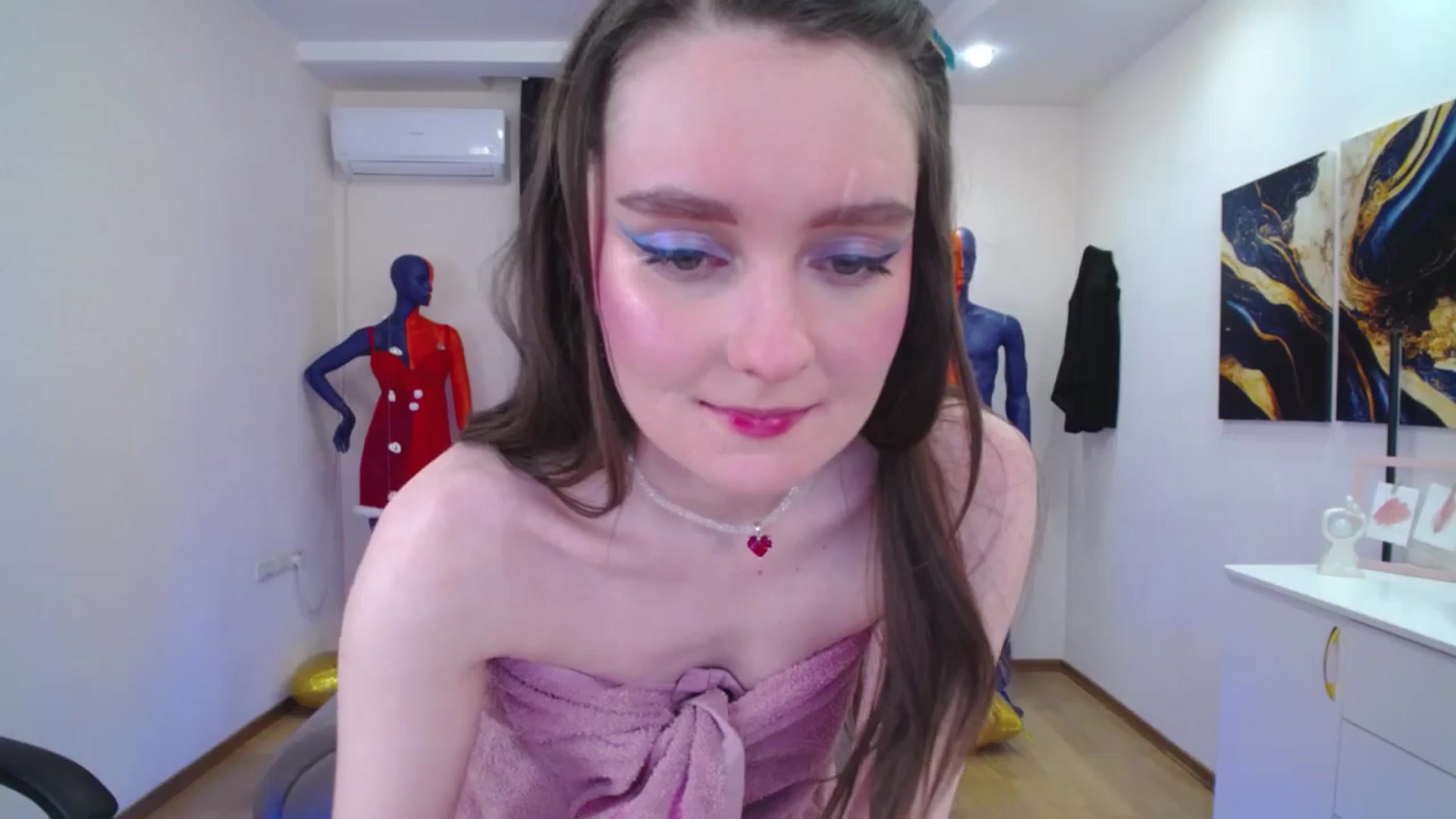 Gallery image thumbnail from Milim_Nava's myfreecams stream on, 03/30/2025, 14:08 image 11 of 20