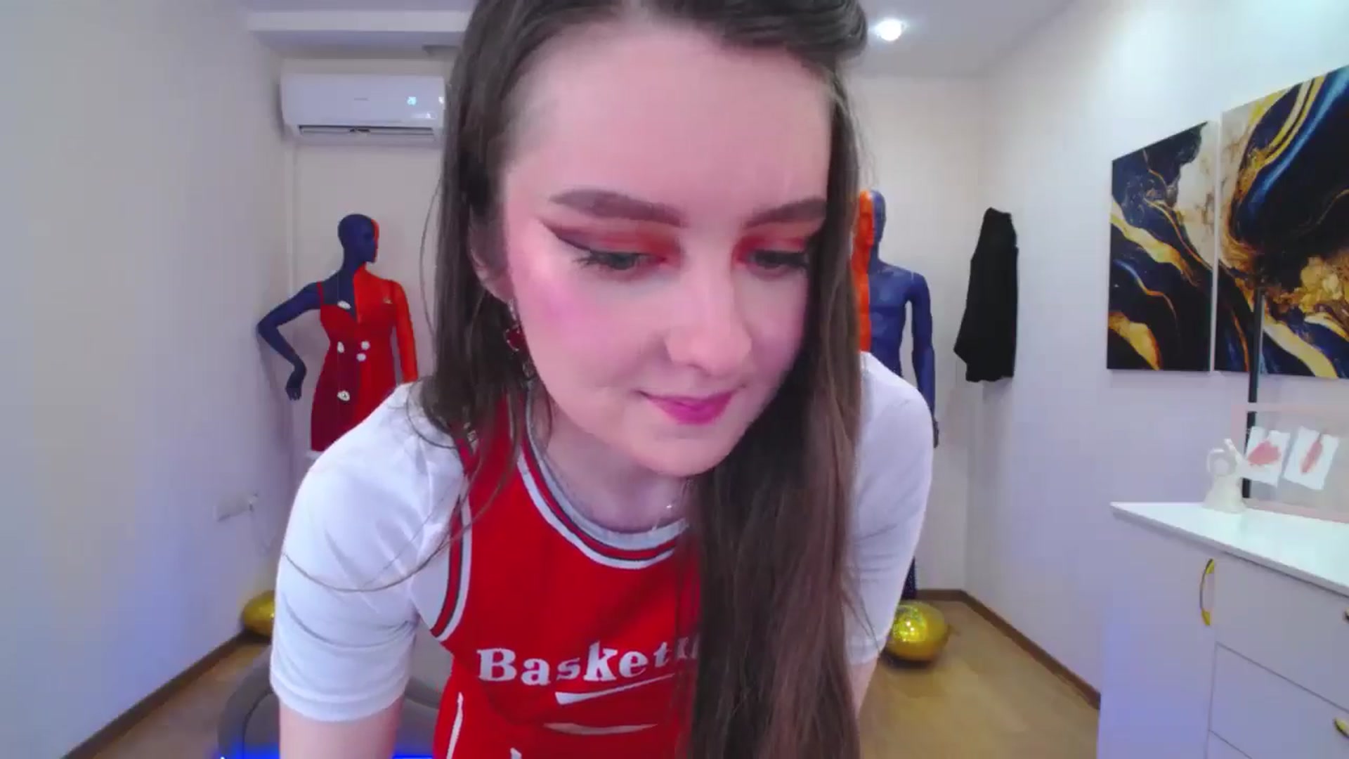 Gallery image thumbnail from Milim_Nava's myfreecams stream on, 04/03/2025, 08:02 image 16 of 20