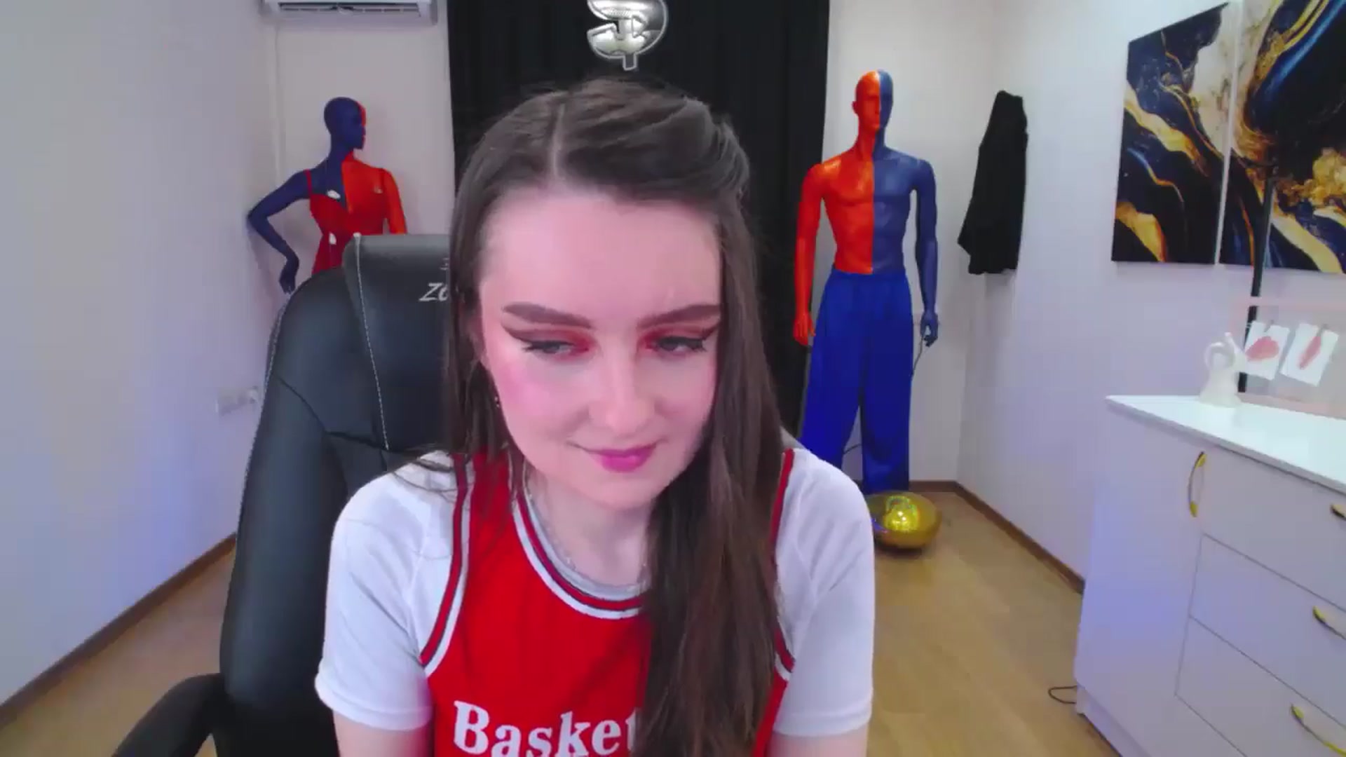 Gallery image thumbnail from Milim_Nava's myfreecams stream on, 04/03/2025, 08:02 image 19 of 20