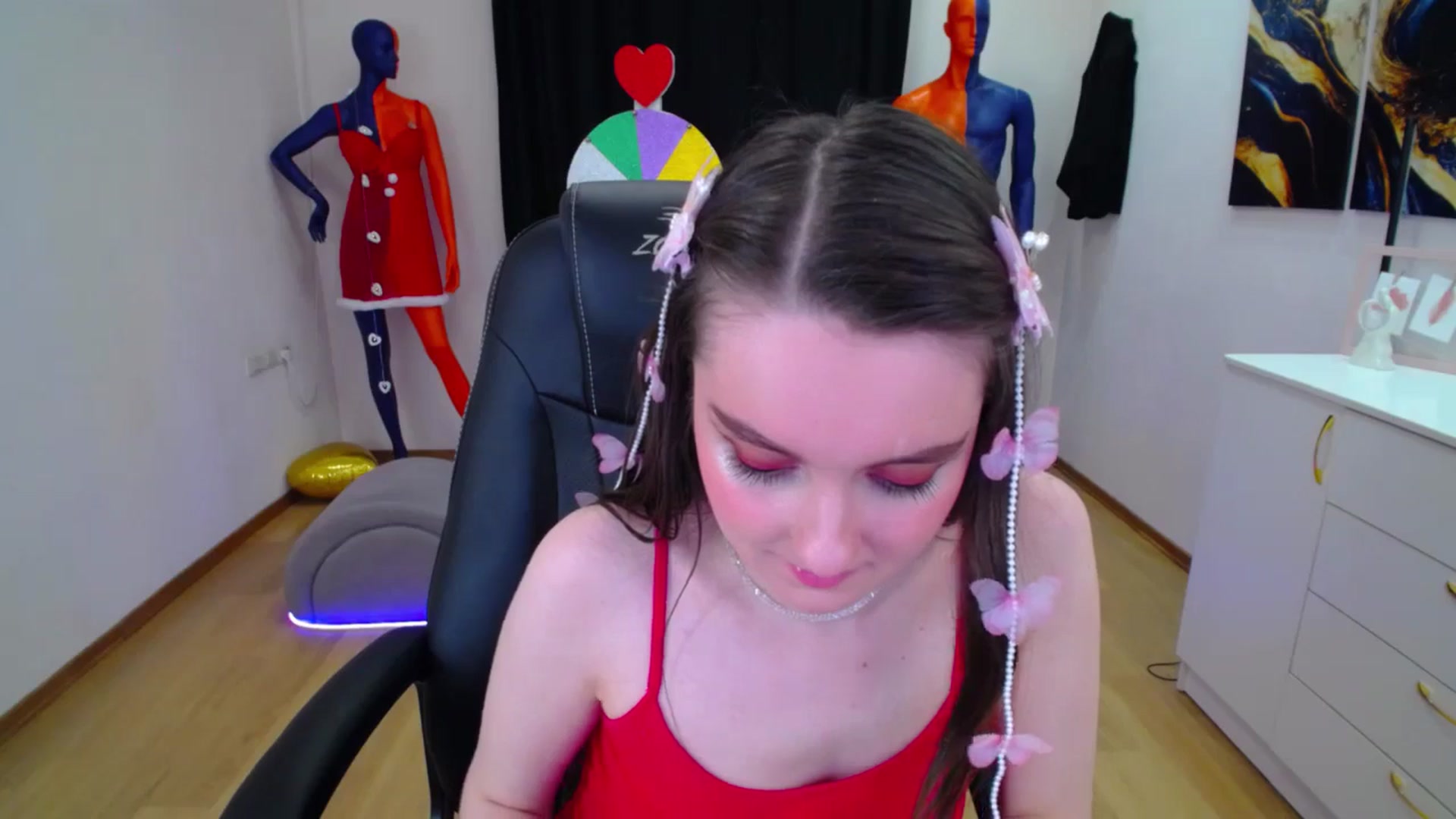Gallery image thumbnail from Milim_Nava's myfreecams stream on, 04/04/2025, 09:53 image 18 of 20