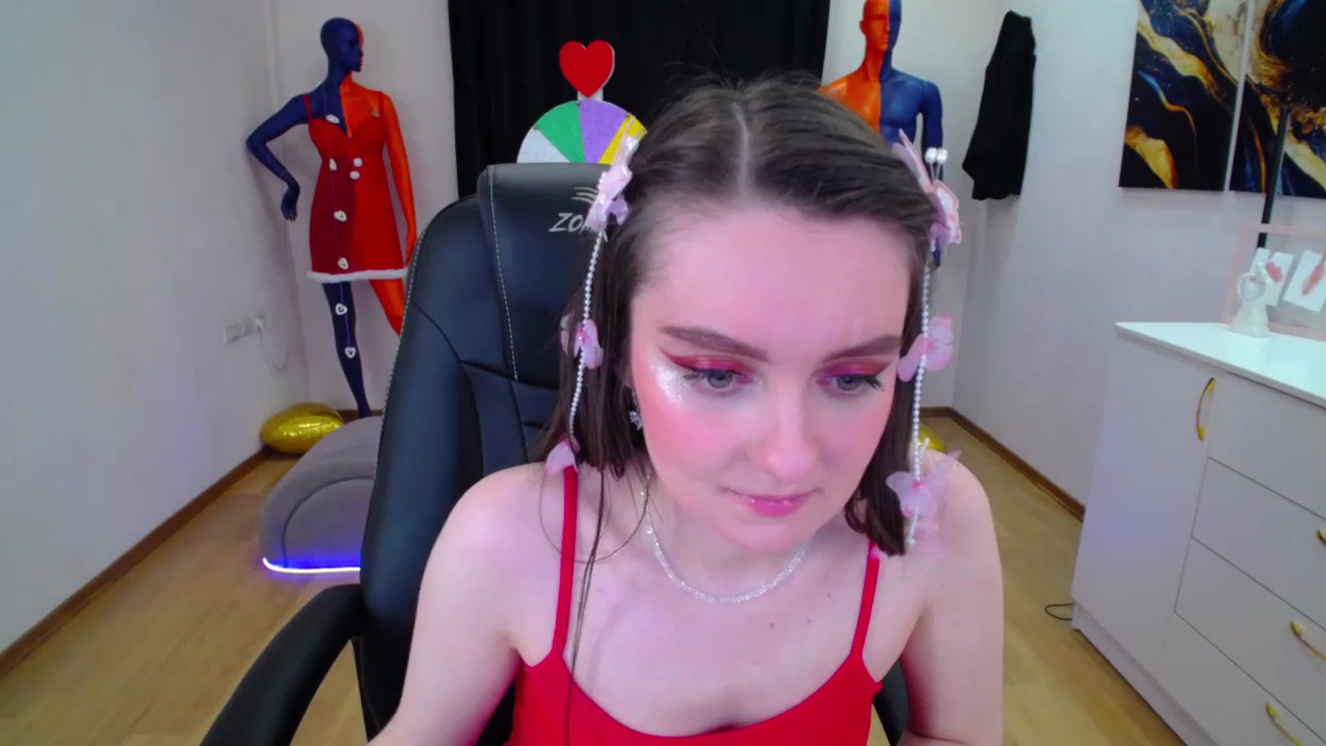 Gallery image thumbnail from Milim_Nava's myfreecams stream on, 04/04/2025, 09:53 image 16 of 20
