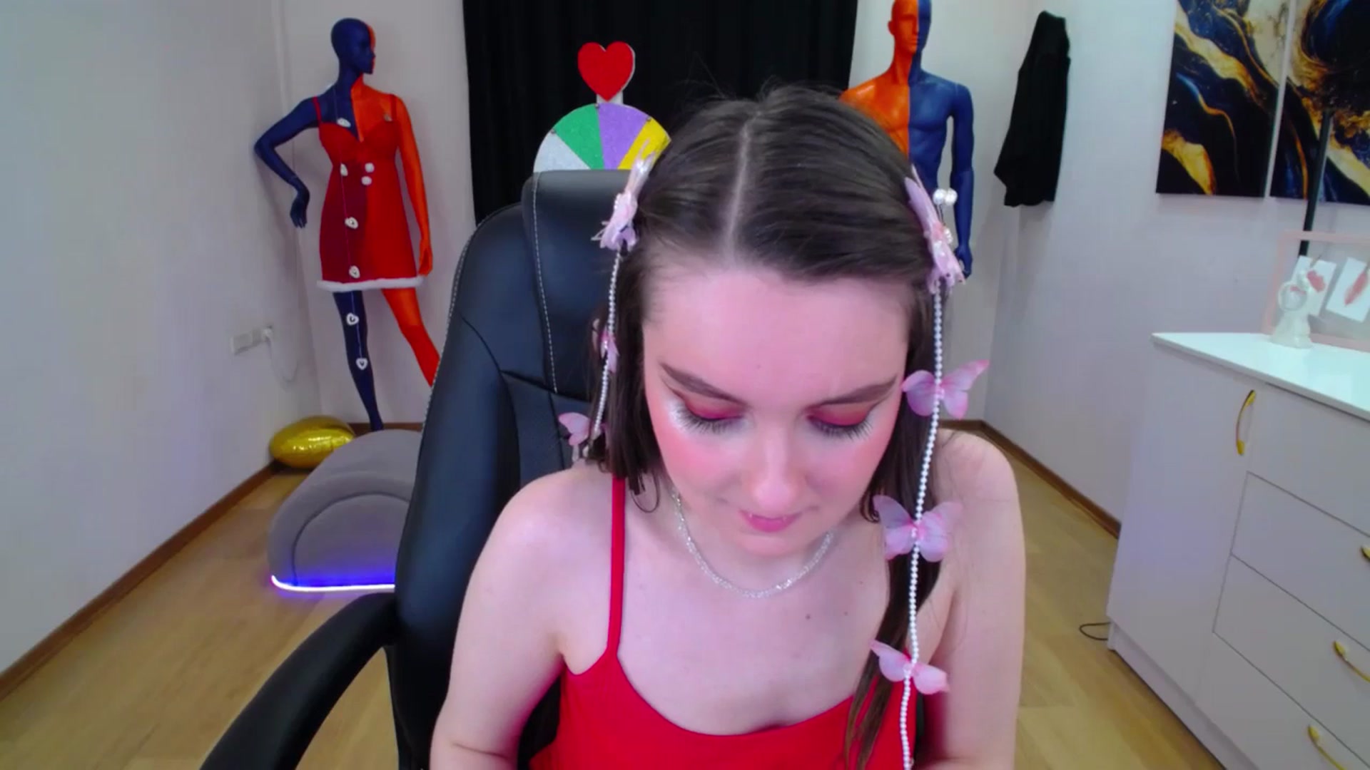 Gallery image thumbnail from Milim_Nava's myfreecams stream on, 04/04/2025, 09:53 image 19 of 20