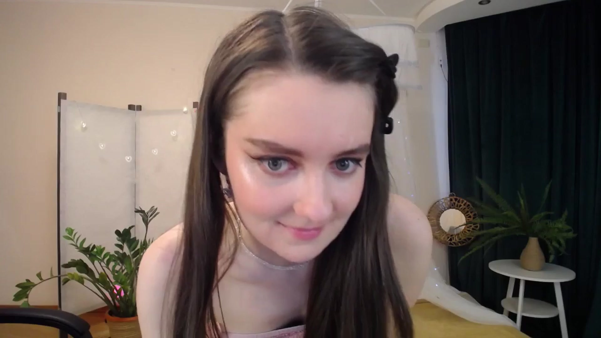 Gallery image thumbnail from Milim_Nava's myfreecams stream on, 04/07/2025, 07:59 image 18 of 20