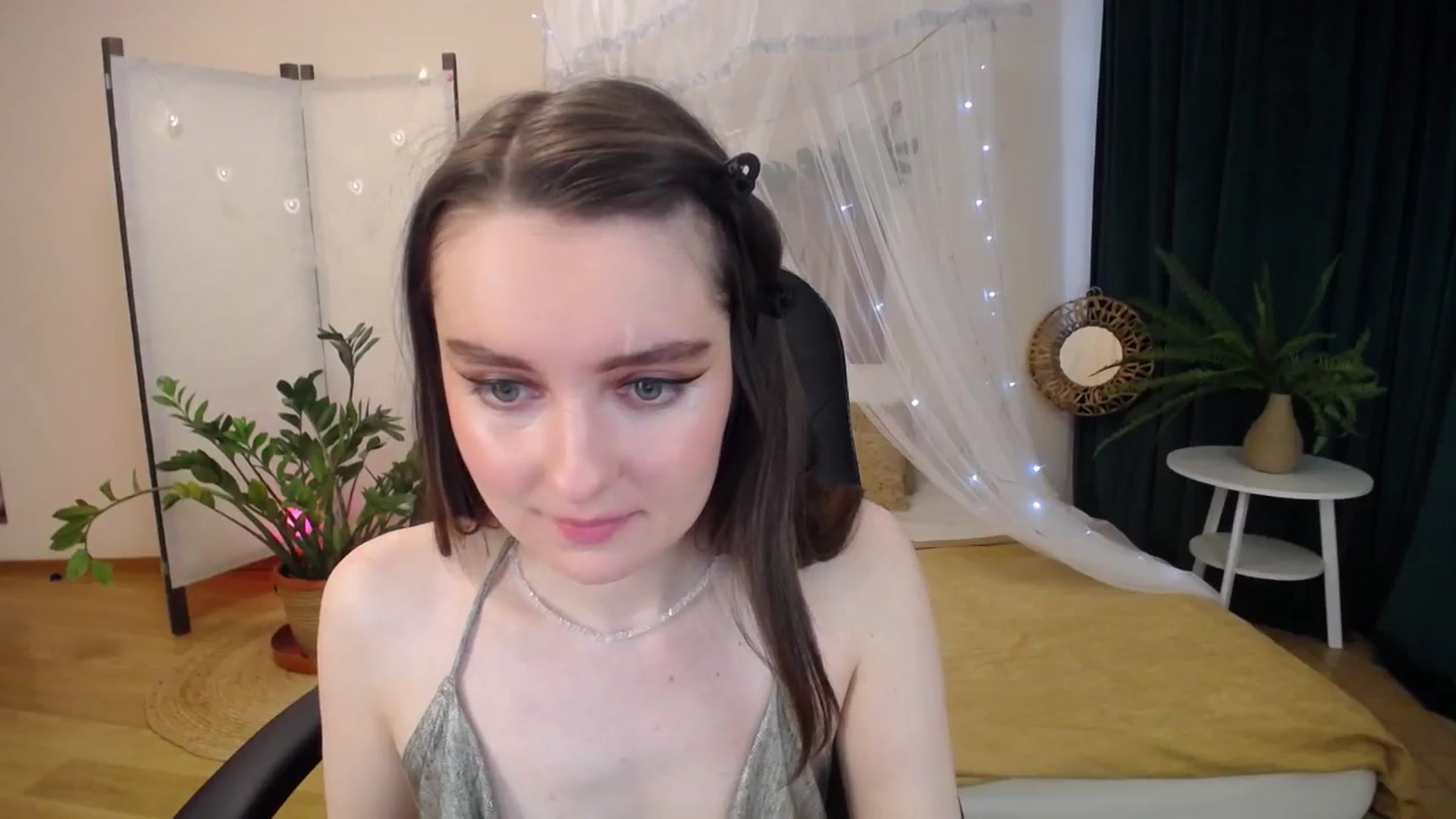 Gallery image thumbnail from Milim_Nava's myfreecams stream on, 04/07/2025, 08:50 image 14 of 20