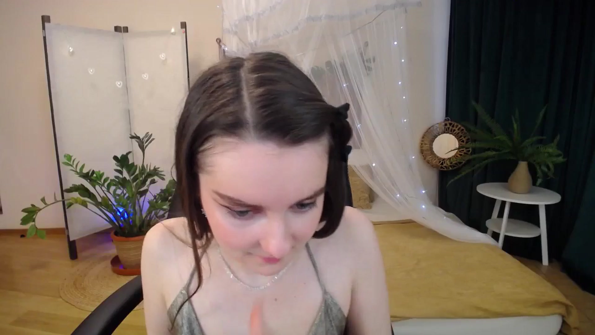 Gallery image thumbnail from Milim_Nava's myfreecams stream on, 04/07/2025, 08:50 image 16 of 20