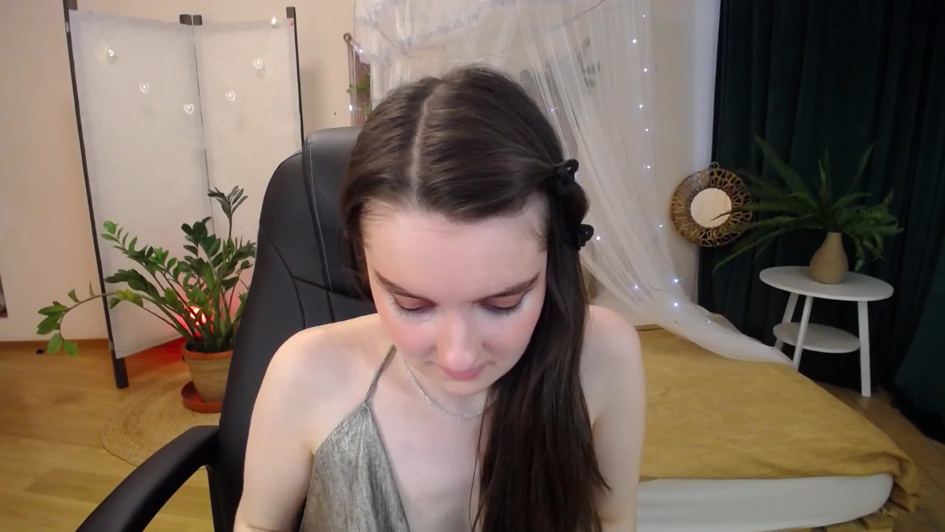 Gallery image thumbnail from Milim_Nava's myfreecams stream on, 04/07/2025, 10:02 image 5 of 20