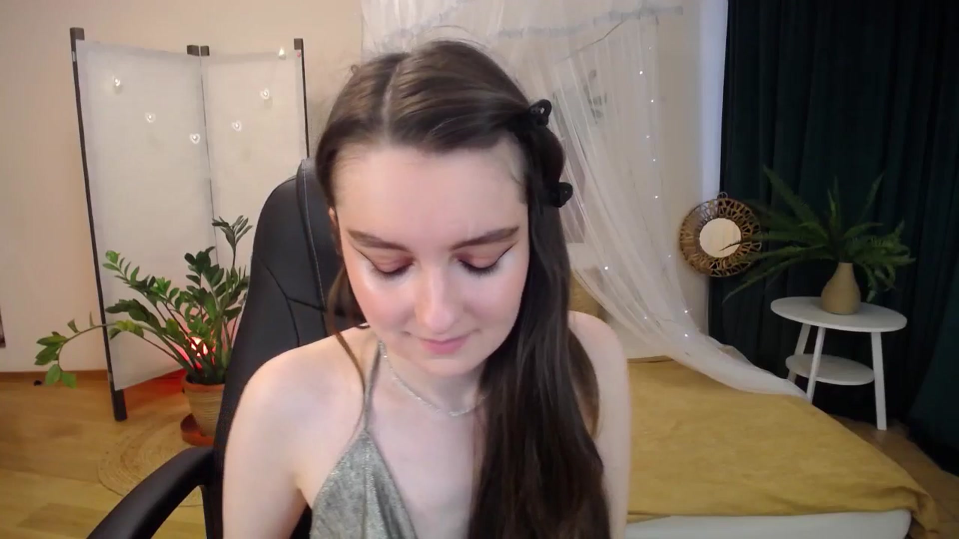 Gallery image thumbnail from Milim_Nava's myfreecams stream on, 04/07/2025, 10:02 image 10 of 20