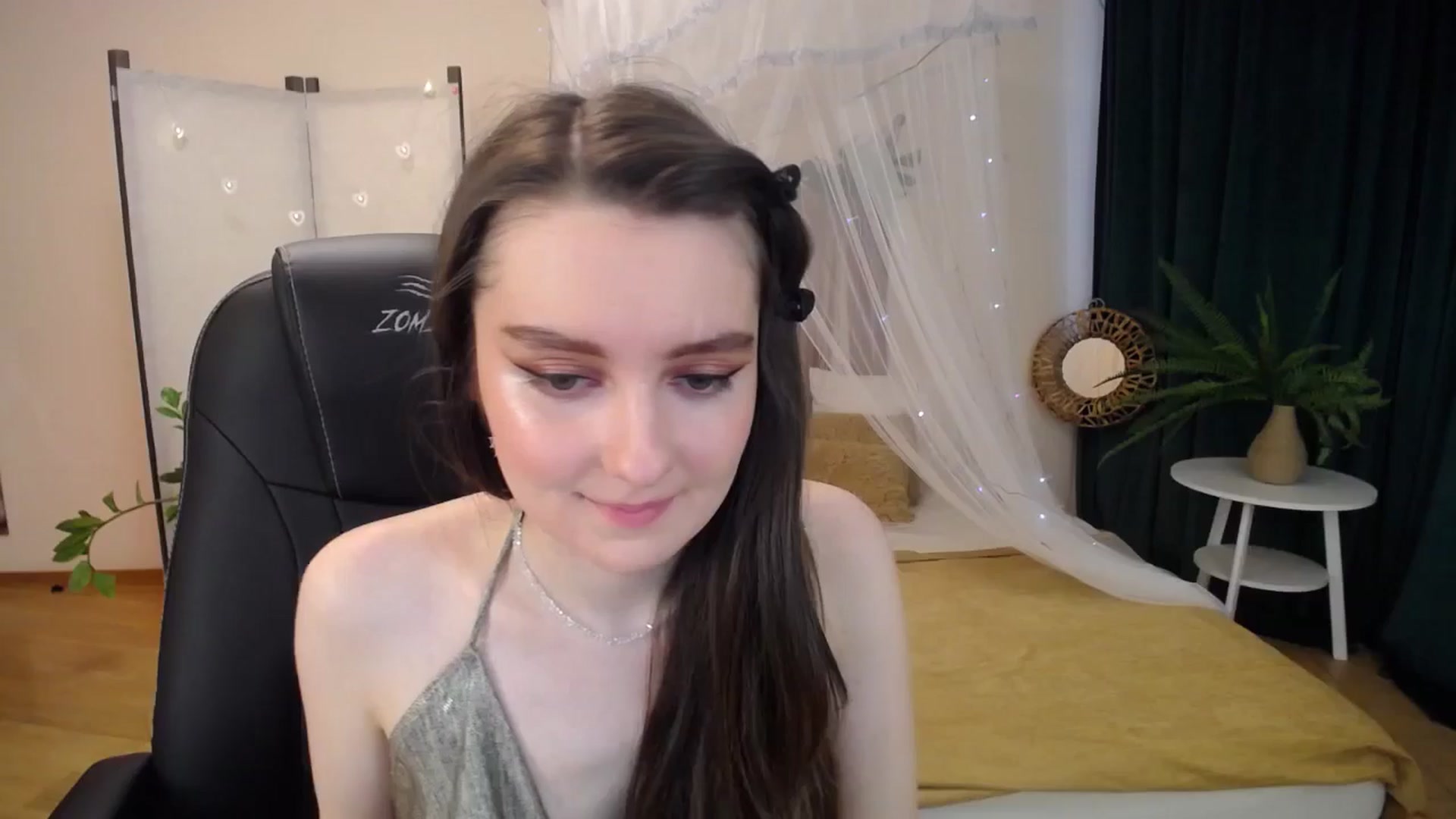 Gallery image thumbnail from Milim_Nava's myfreecams stream on, 04/07/2025, 10:02 image 8 of 20