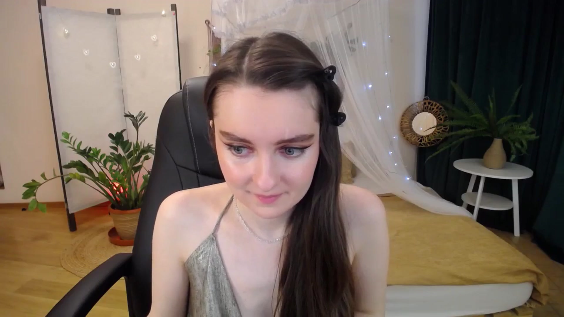 Gallery image thumbnail from Milim_Nava's myfreecams stream on, 04/07/2025, 10:02 image 3 of 20
