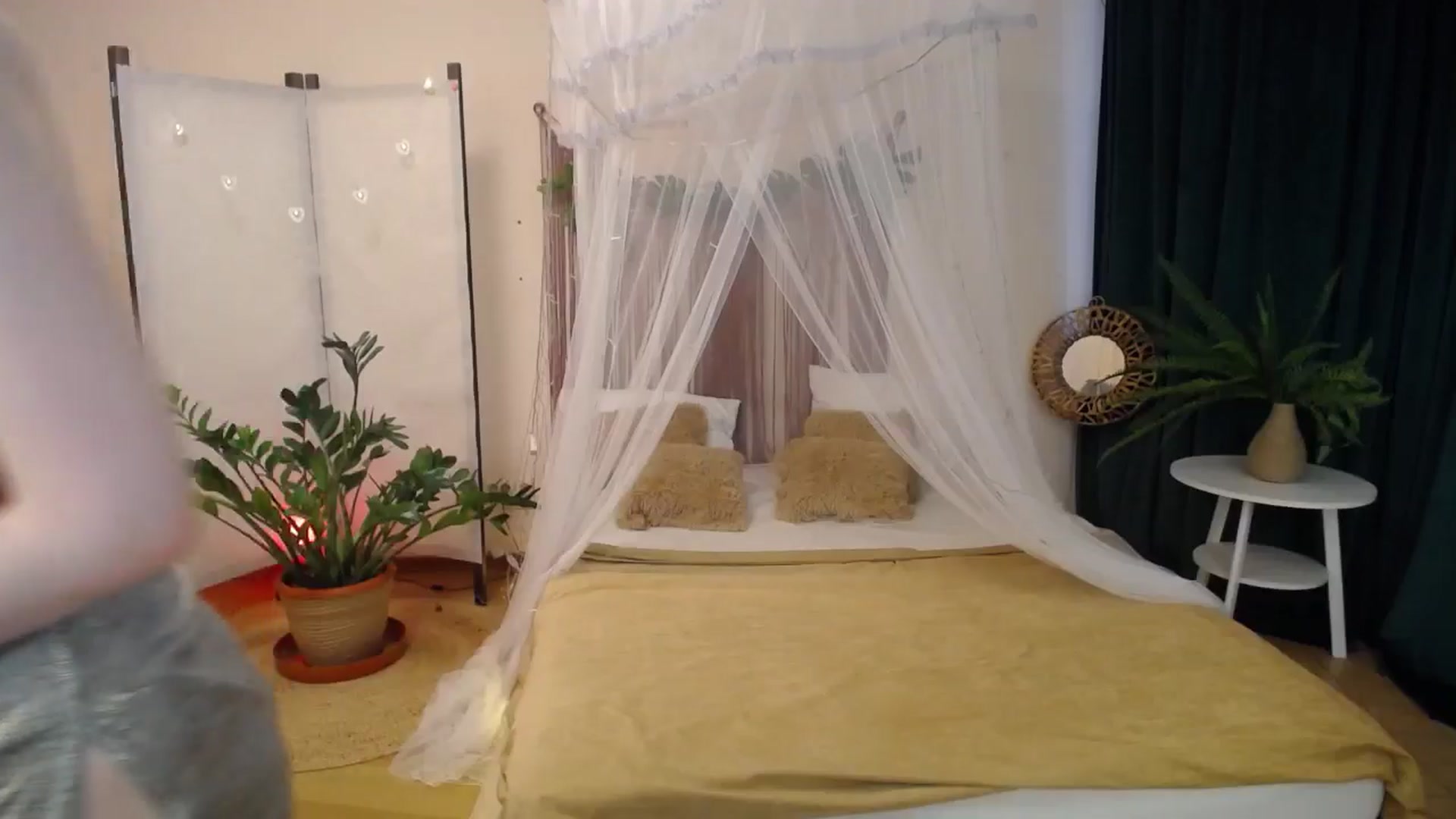 Gallery image thumbnail from Milim_Nava's myfreecams stream on, 04/07/2025, 10:02 image 18 of 20
