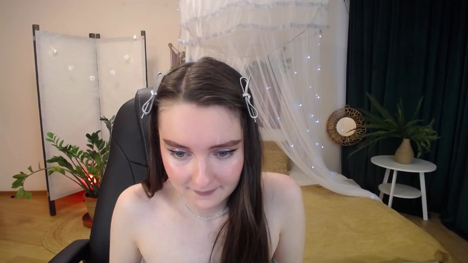 Gallery image thumbnail from Milim_Nava's myfreecams stream on, 04/08/2025, 08:01 image 17 of 20