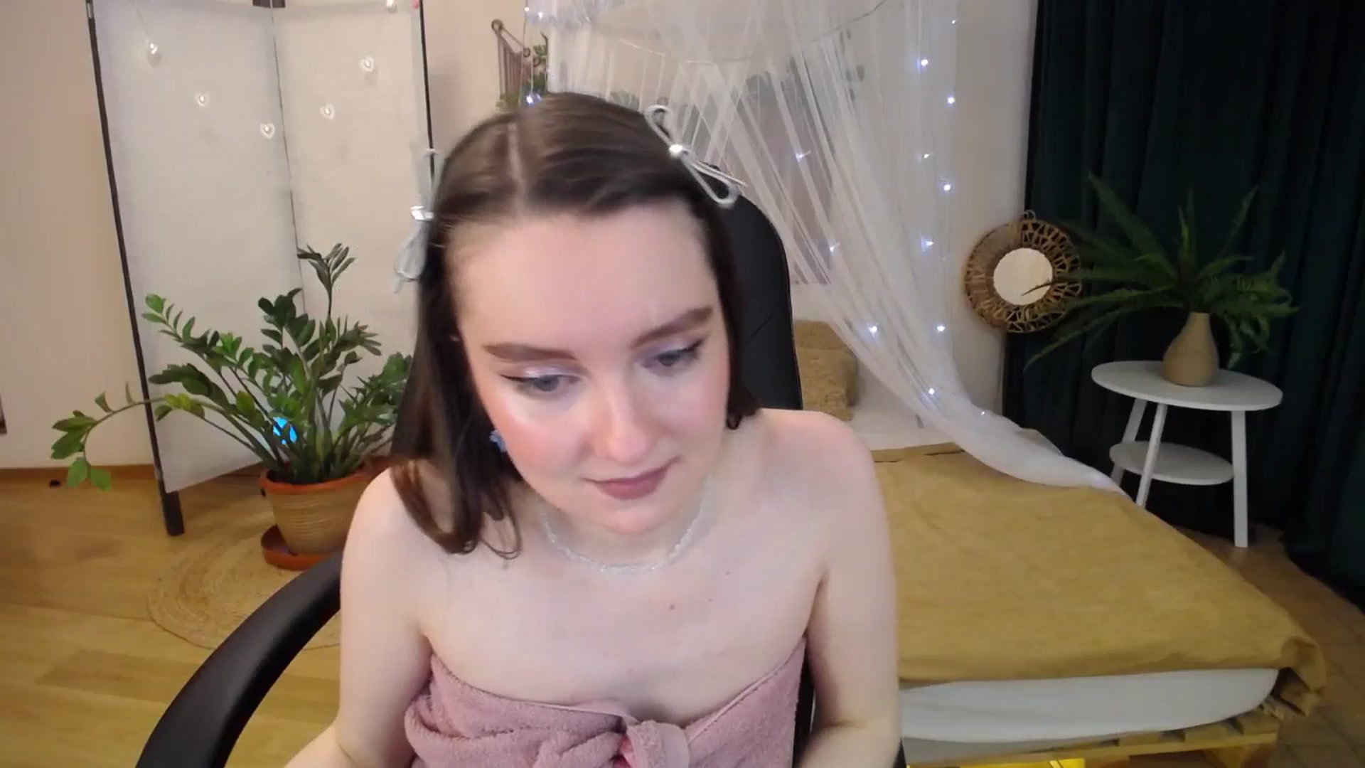 Gallery image thumbnail from Milim_Nava's myfreecams stream on, 04/08/2025, 08:01 image 4 of 20