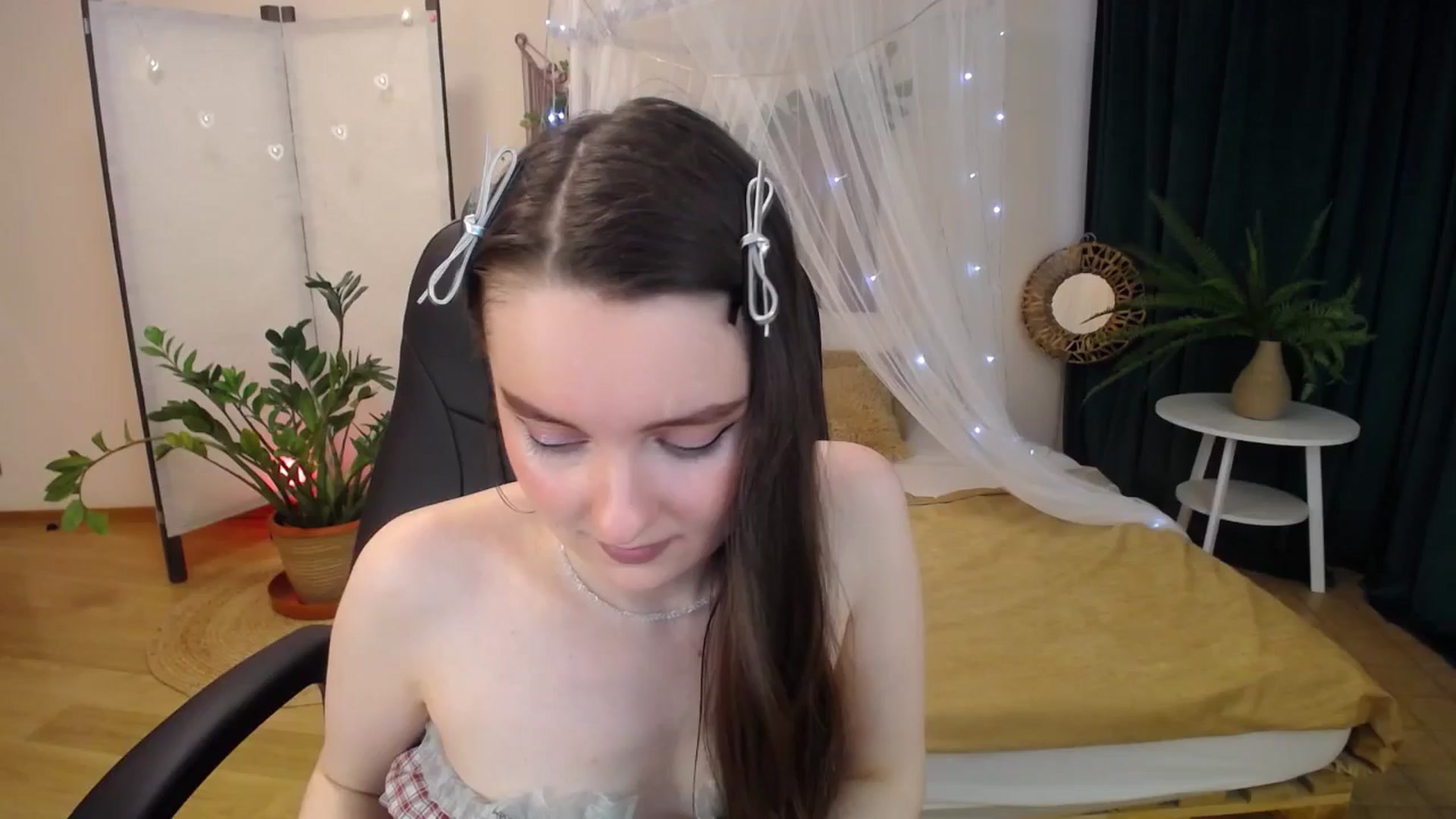Gallery image thumbnail from Milim_Nava's myfreecams stream on, 04/08/2025, 09:52 image 19 of 20