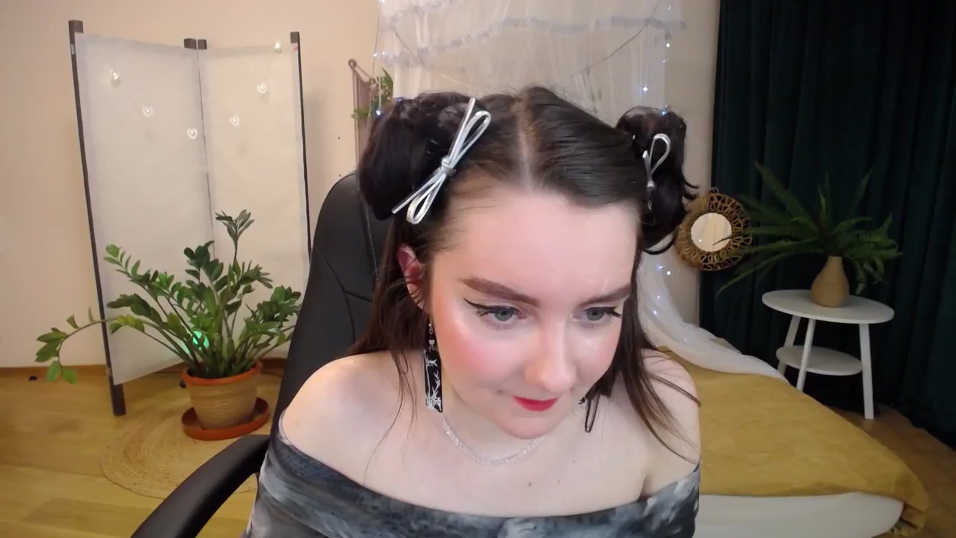Gallery image thumbnail from Milim_Nava's myfreecams stream on, 04/11/2025, 18:56 image 12 of 20