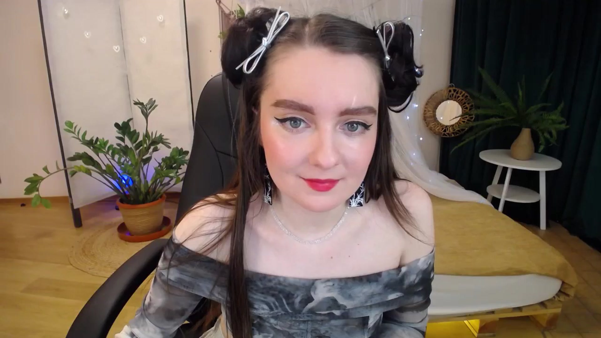 Gallery image thumbnail from Milim_Nava's myfreecams stream on, 04/11/2025, 18:56 image 8 of 20