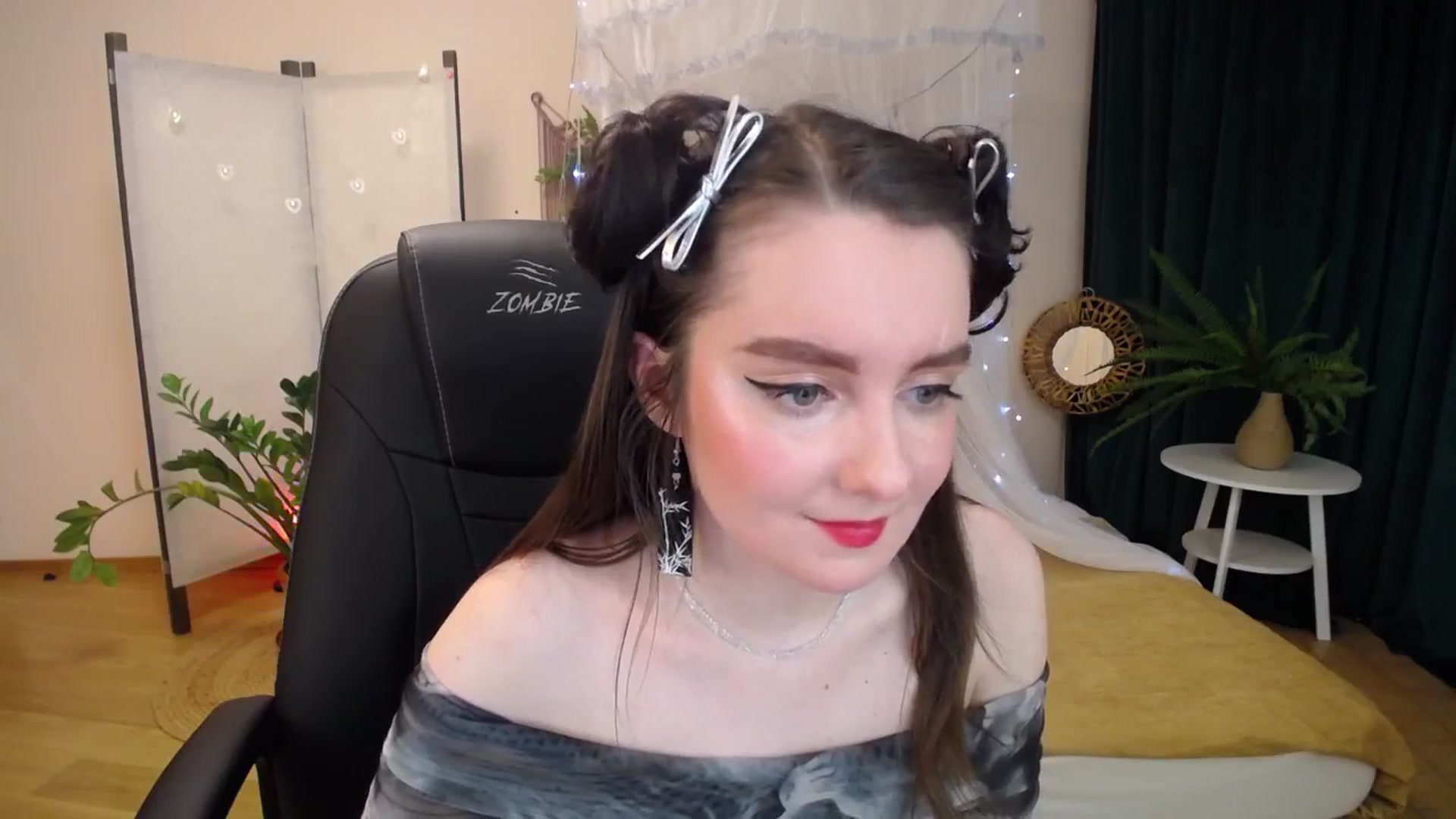 Gallery image thumbnail from Milim_Nava's myfreecams stream on, 04/11/2025, 18:56 image 2 of 20