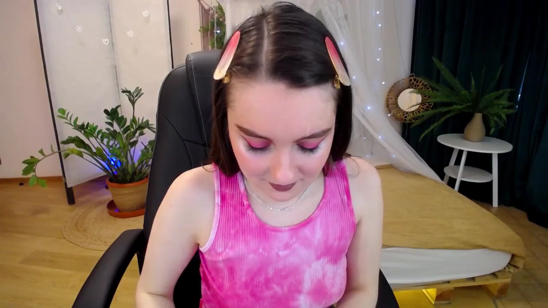 Gallery image thumbnail from Milim_Nava's myfreecams stream on, 04/13/2025, 13:04 image 13 of 20
