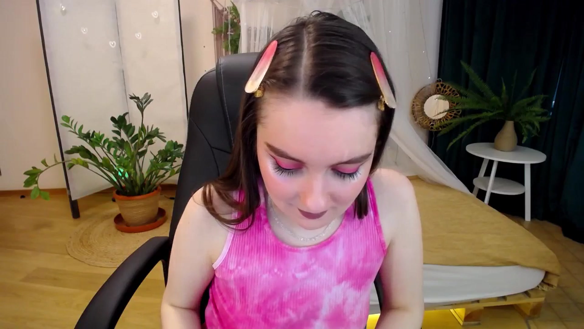 Gallery image thumbnail from Milim_Nava's myfreecams stream on, 04/13/2025, 13:04 image 16 of 20