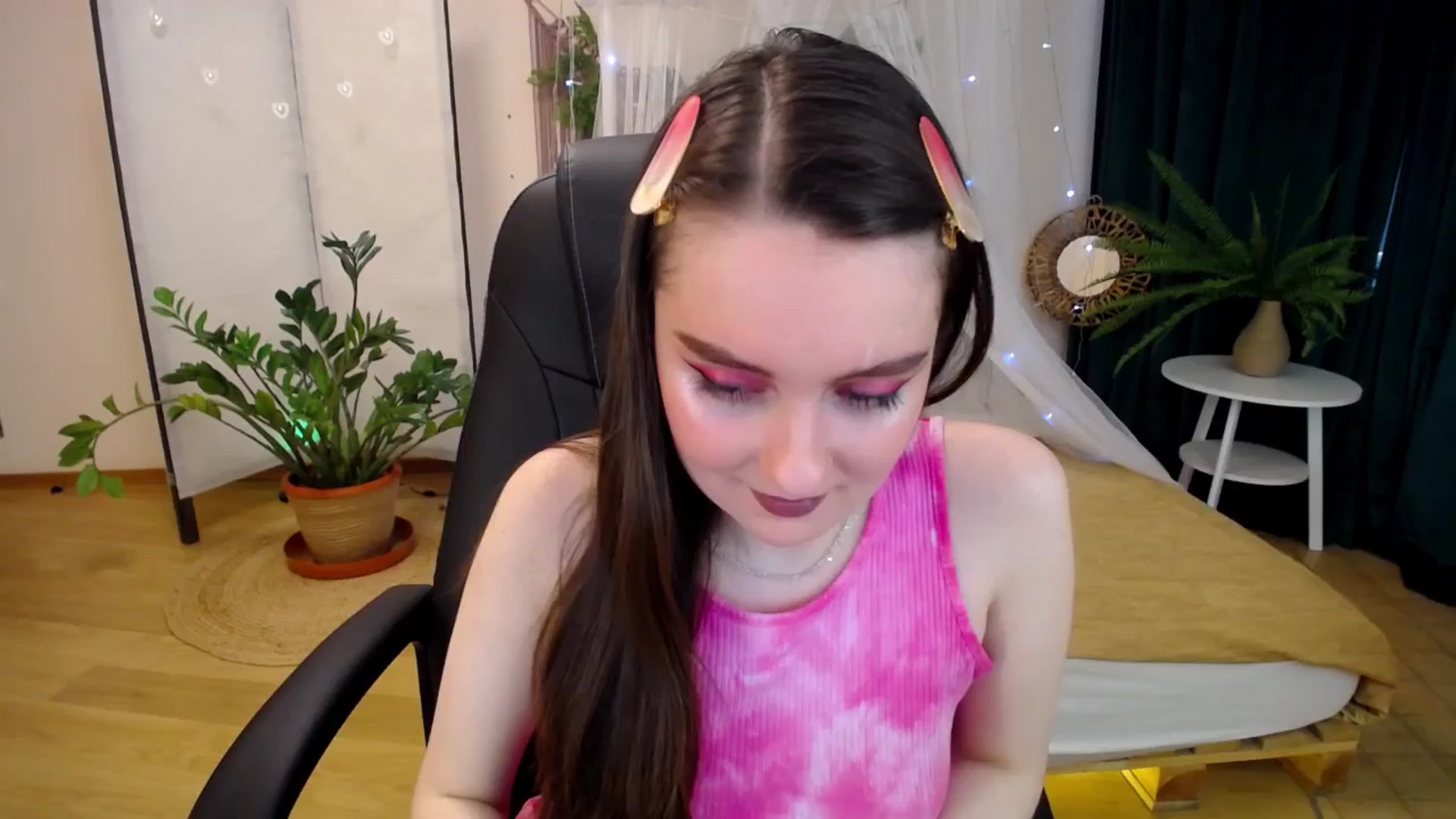 Gallery image thumbnail from Milim_Nava's myfreecams stream on, 04/13/2025, 13:04 image 19 of 20